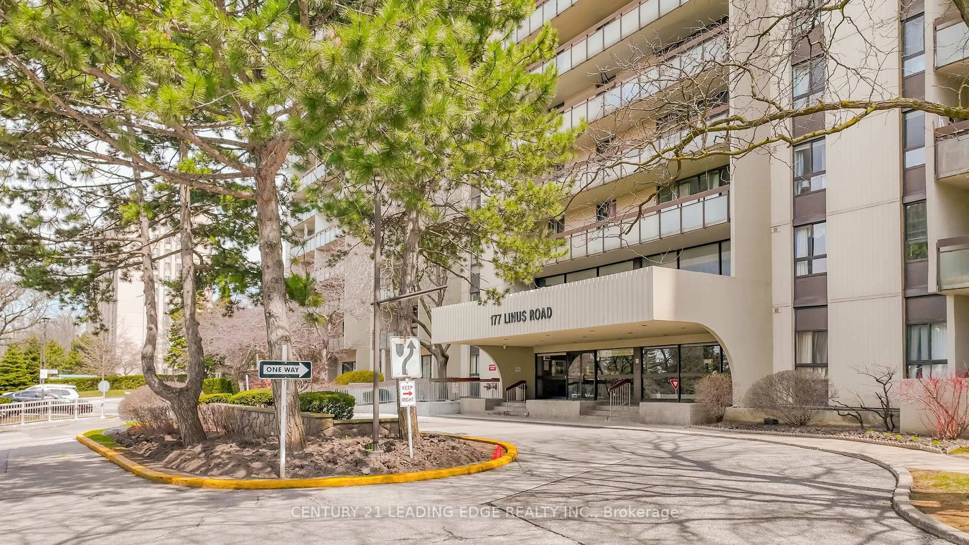 Unknown for 177 Linus Rd #1406, Toronto Ontario M2J 4S5