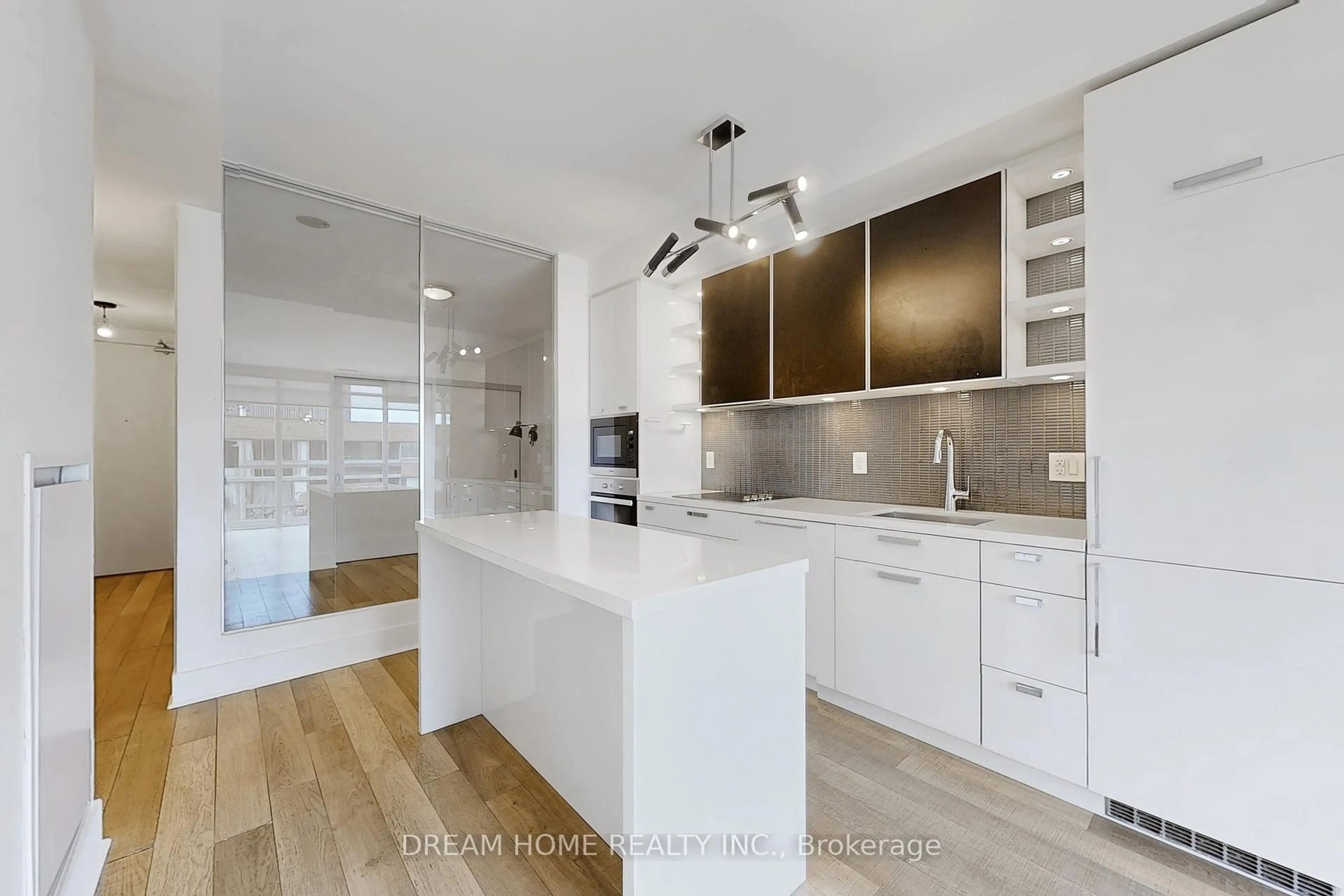 Open concept kitchen, unknown for 32 Davenport Rd #1306, Toronto Ontario M5R 0B5