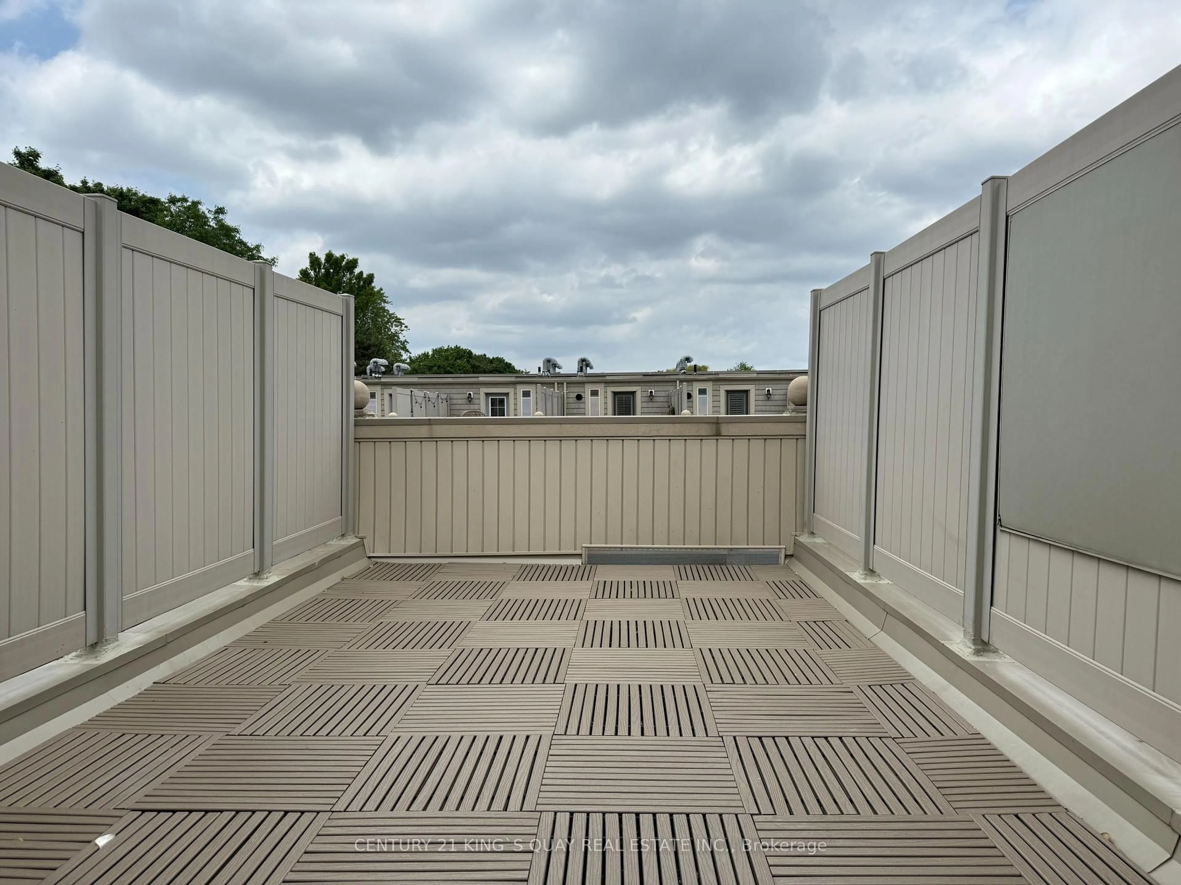 Patio, street for 10 Hargrave Lane #14, Toronto Ontario M4N 0A4