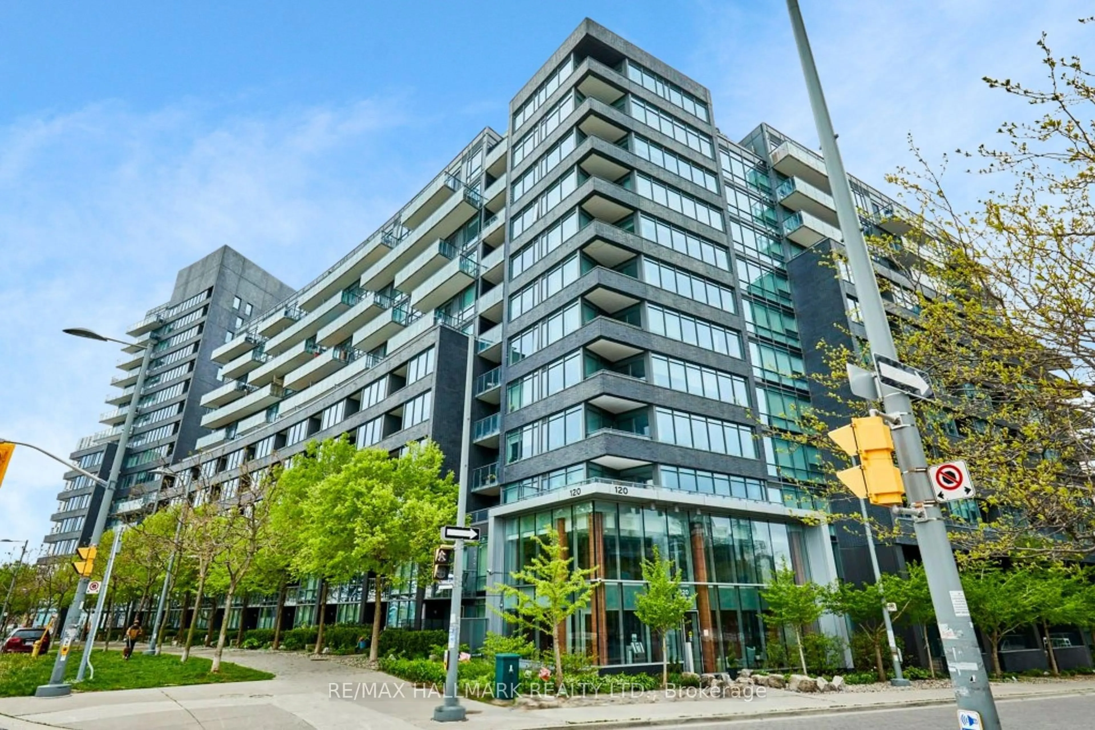 Unknown for 120 Bayview Ave #N808, Toronto Ontario M5A 0G4