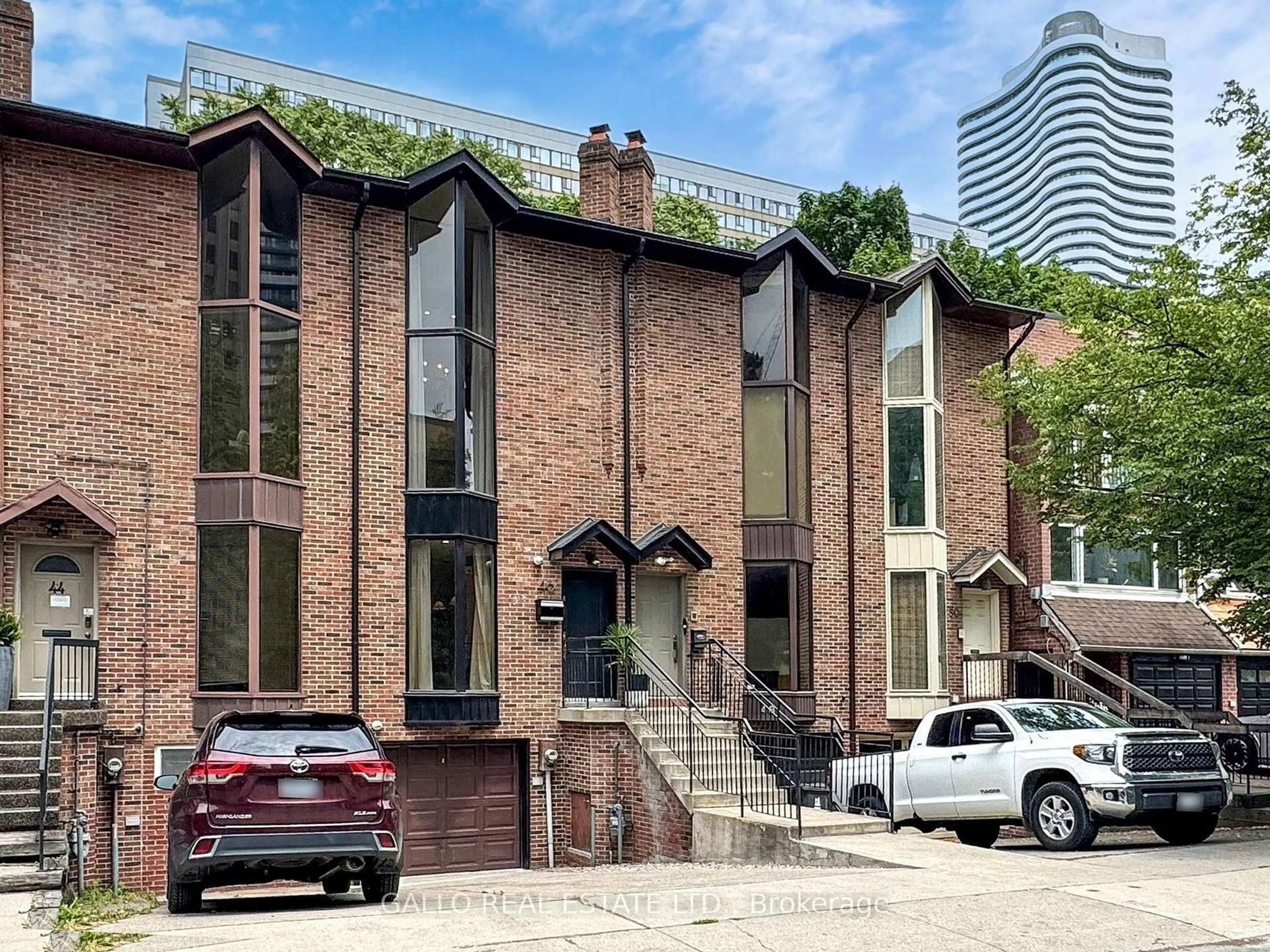 Home with brick exterior material, street for 46 Mcgill St, Toronto Ontario M5B 1H2