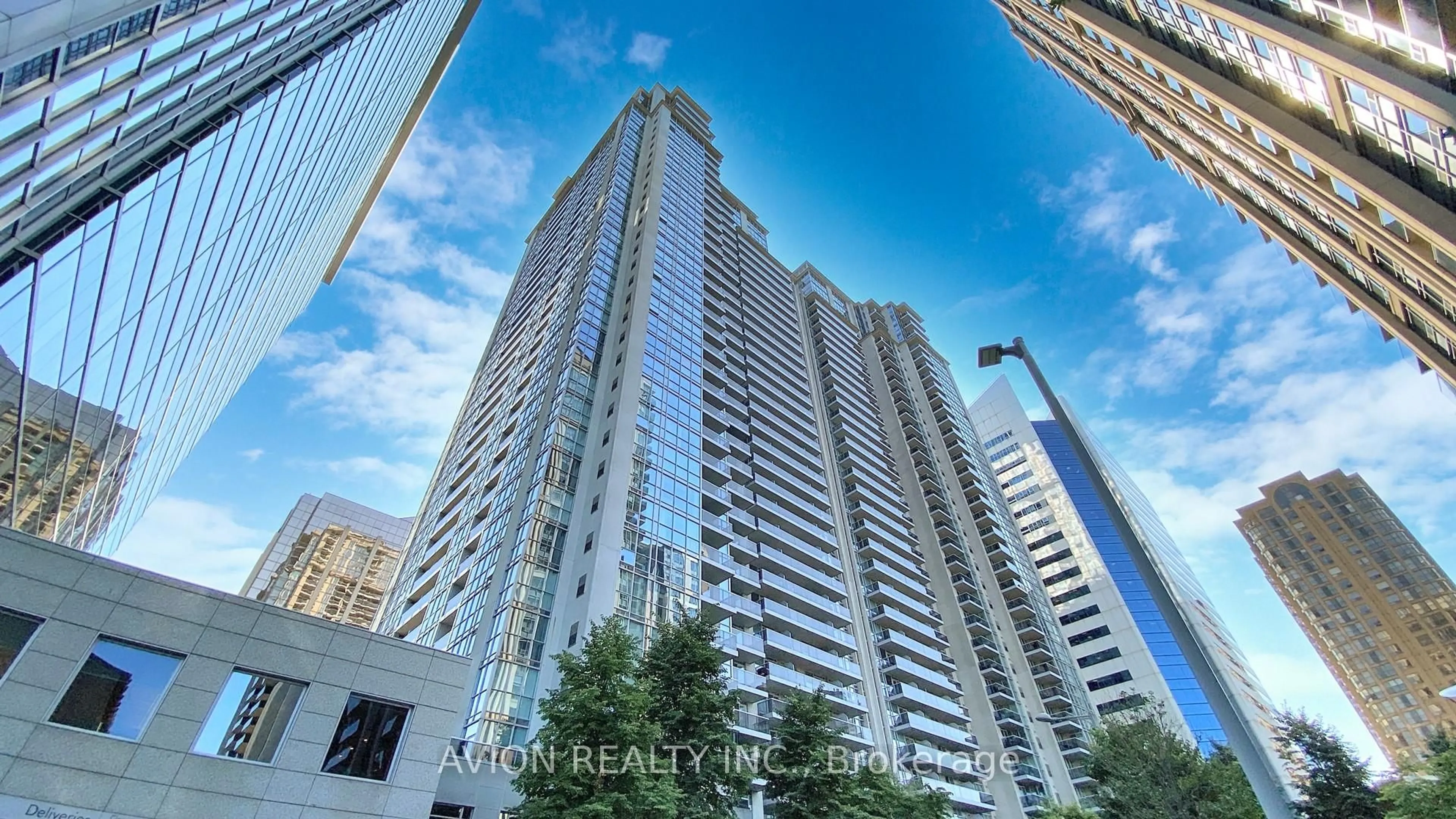A pic from outside/outdoor area/front of a property/back of a property/a pic from drone, city buildings view from balcony for 4978 Yonge St #3106, Toronto Ontario M2N 7G8