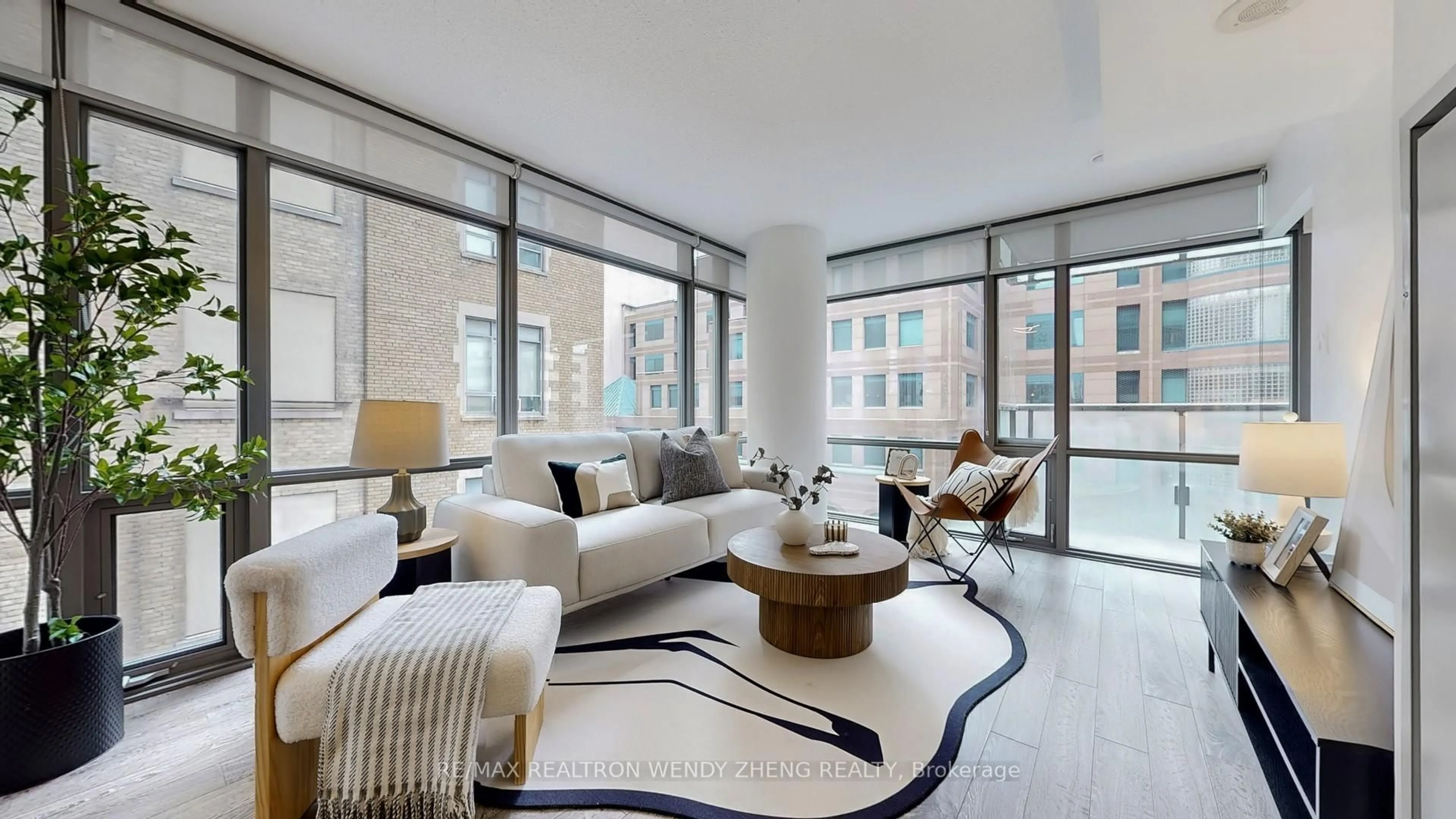 Living room with furniture, unknown for 38 Grenville St #407, Toronto Ontario M4Y 1A5