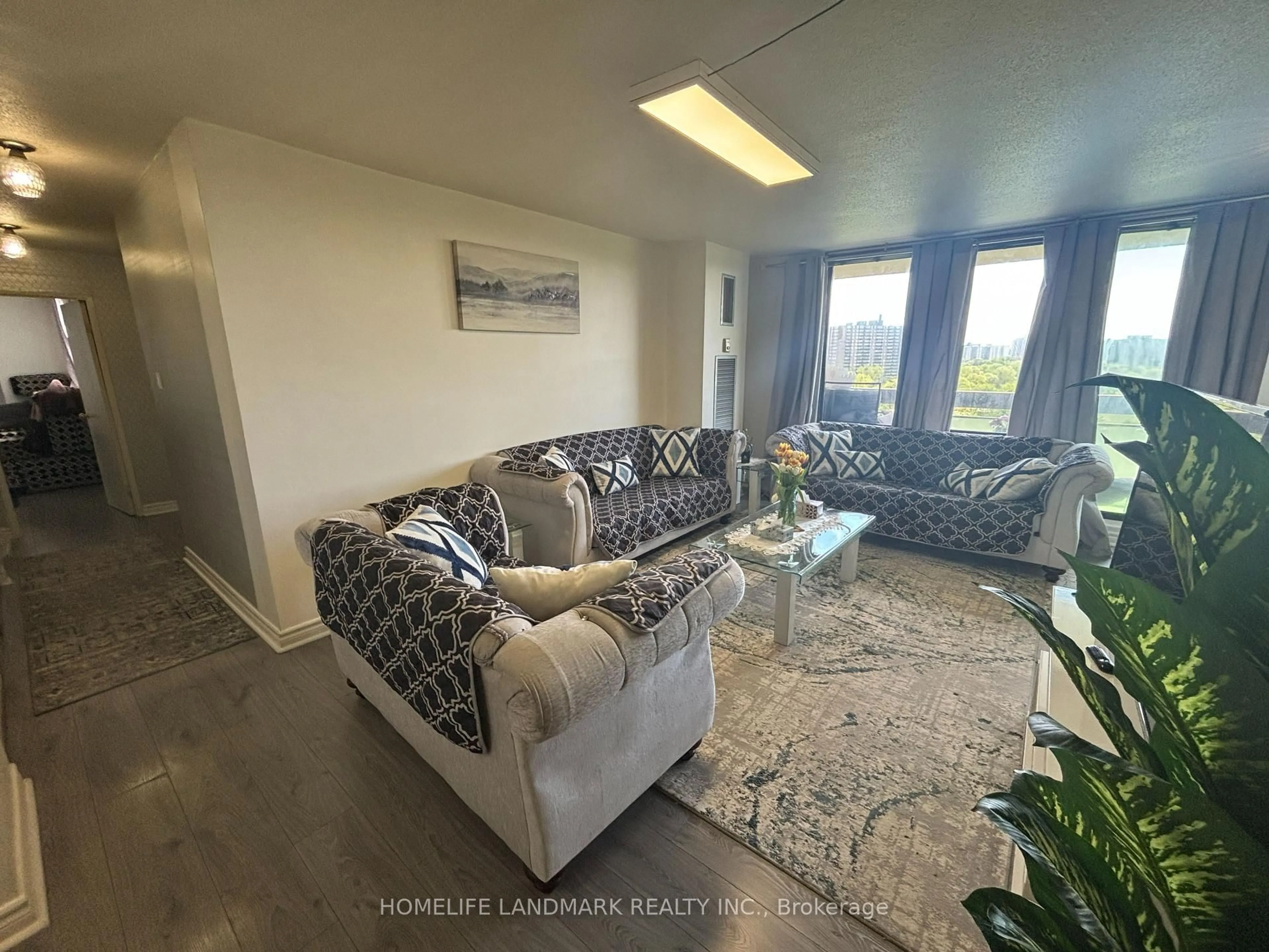 Living room with furniture, unknown for 260 Seneca Hill Dr #1110, Toronto Ontario M2J 4S6
