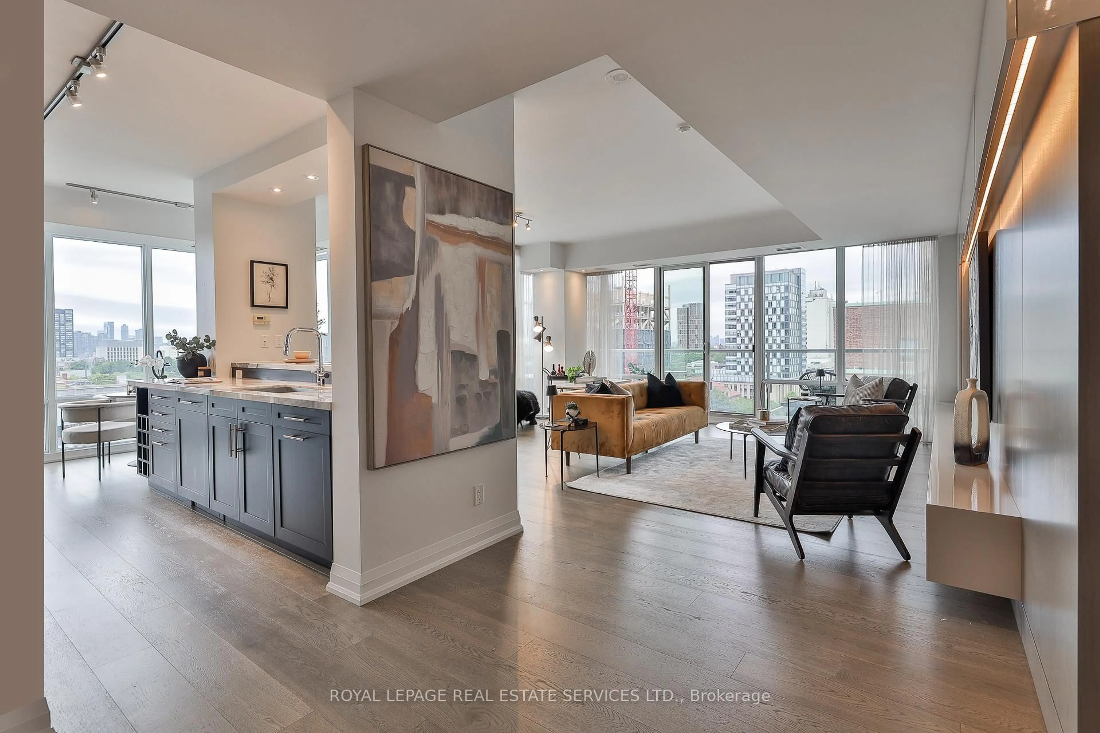 Open concept kitchen, unknown for 1 Bedford Rd #808, Toronto Ontario M5R 2J7