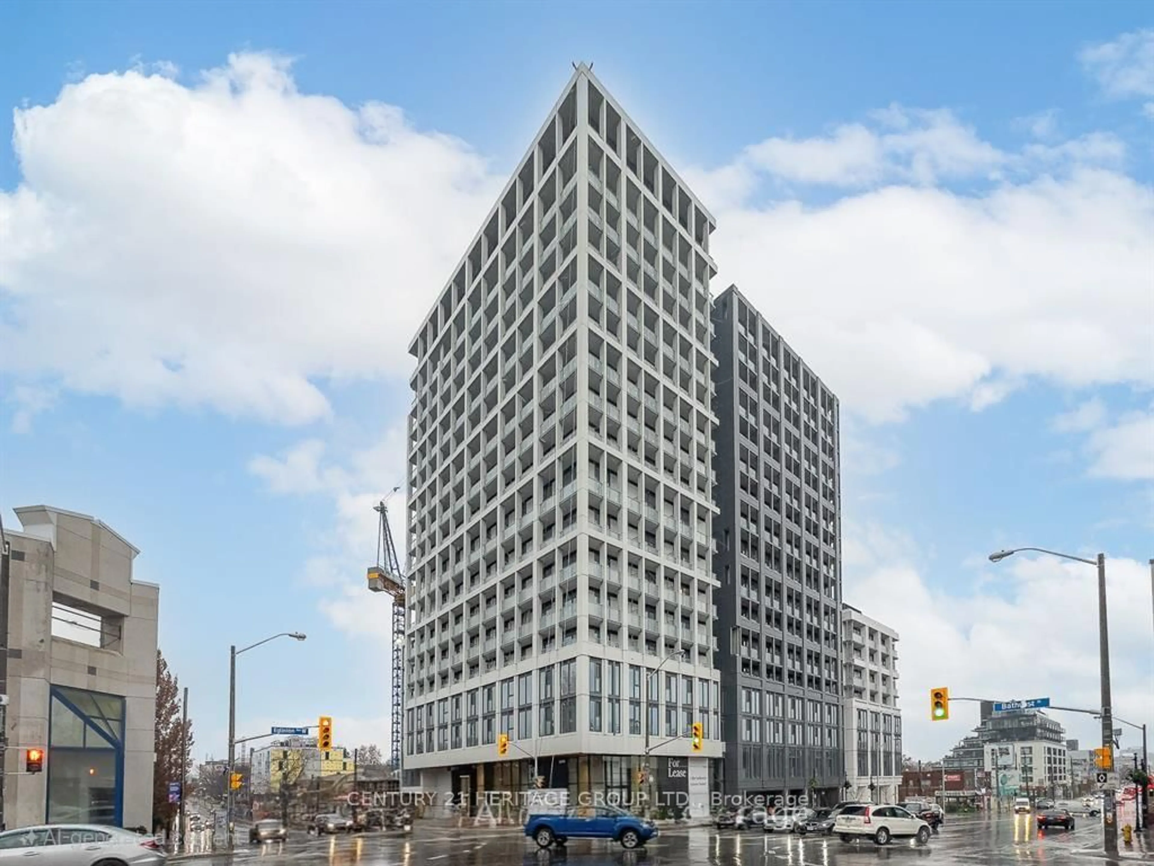 Unknown for 2020 Bathurst St #315, Toronto Ontario M5P 0A6