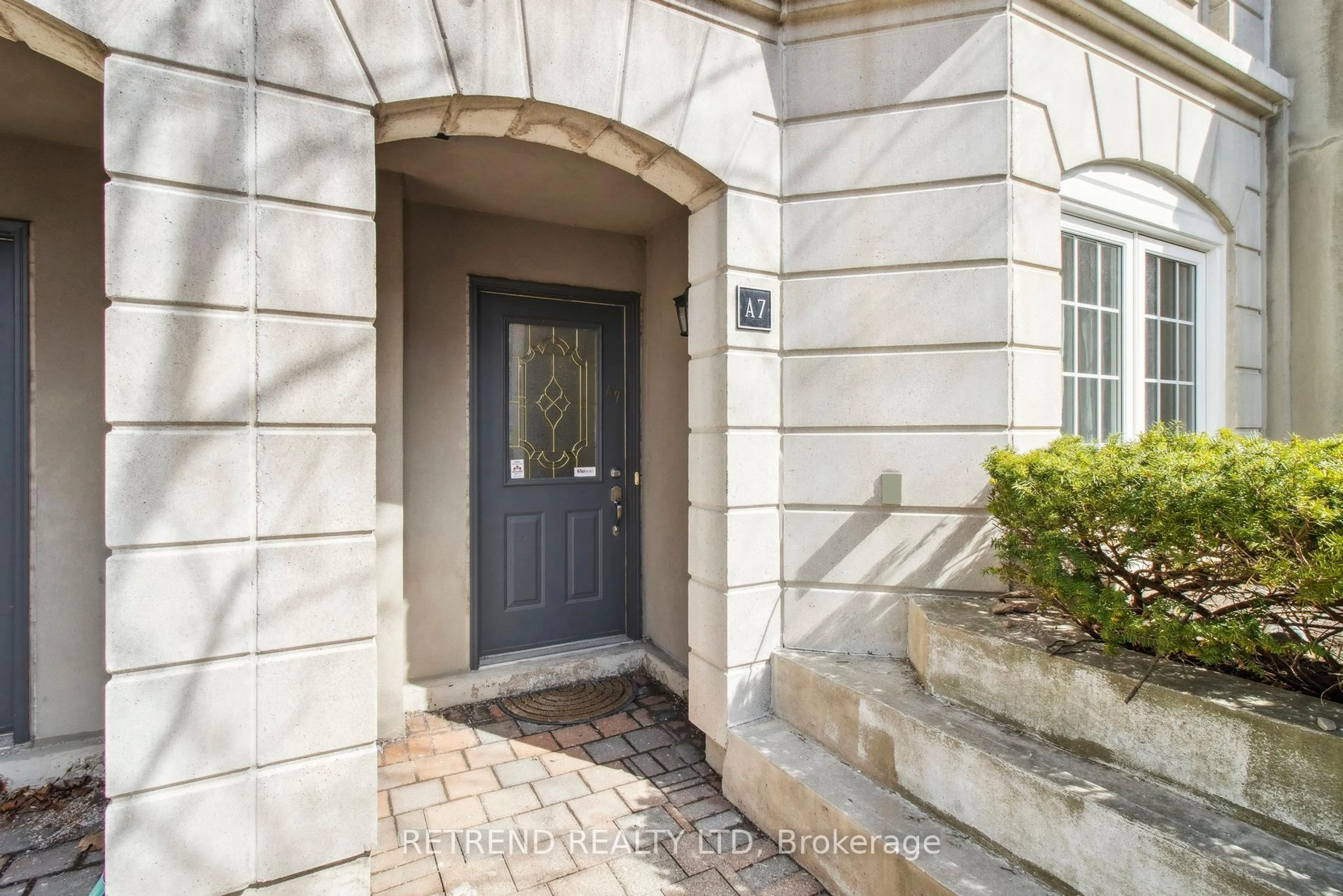 Indoor entryway for 108 Finch Ave #A7, Toronto Ontario M2N 6W6
