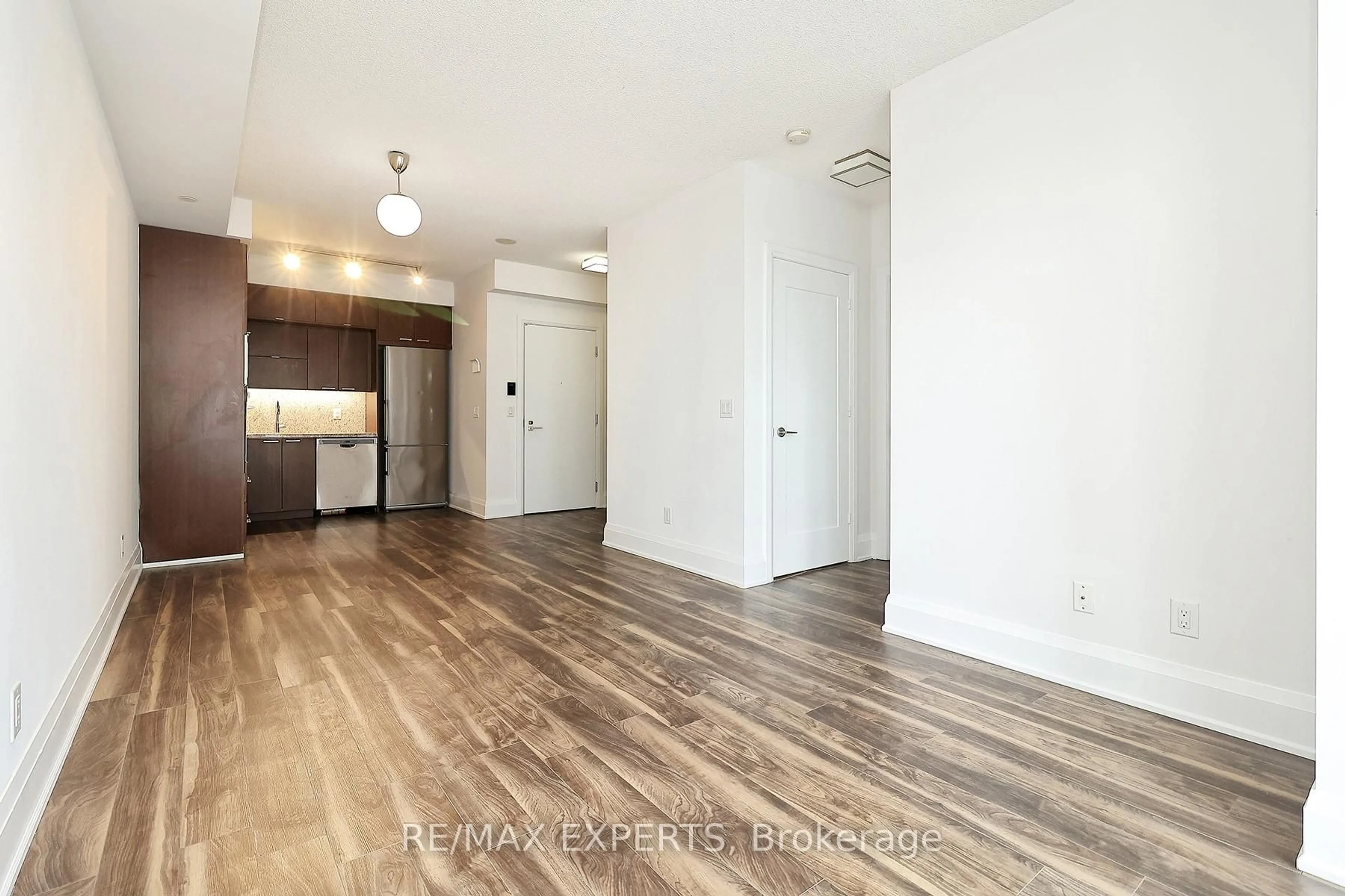 A pic of a room for 120 Harrison Garden Blvd #1301, Toronto Ontario M2H 0H1