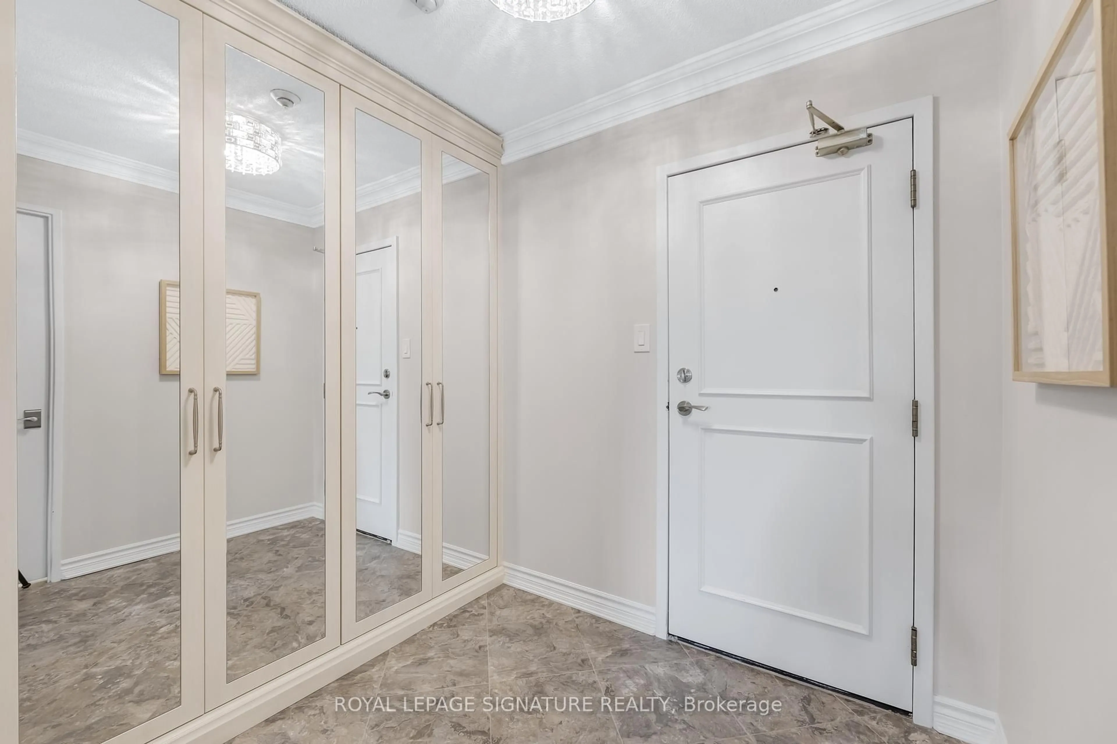 Indoor entryway for 205 Wynford Dr #603, Toronto Ontario M3C 3P4