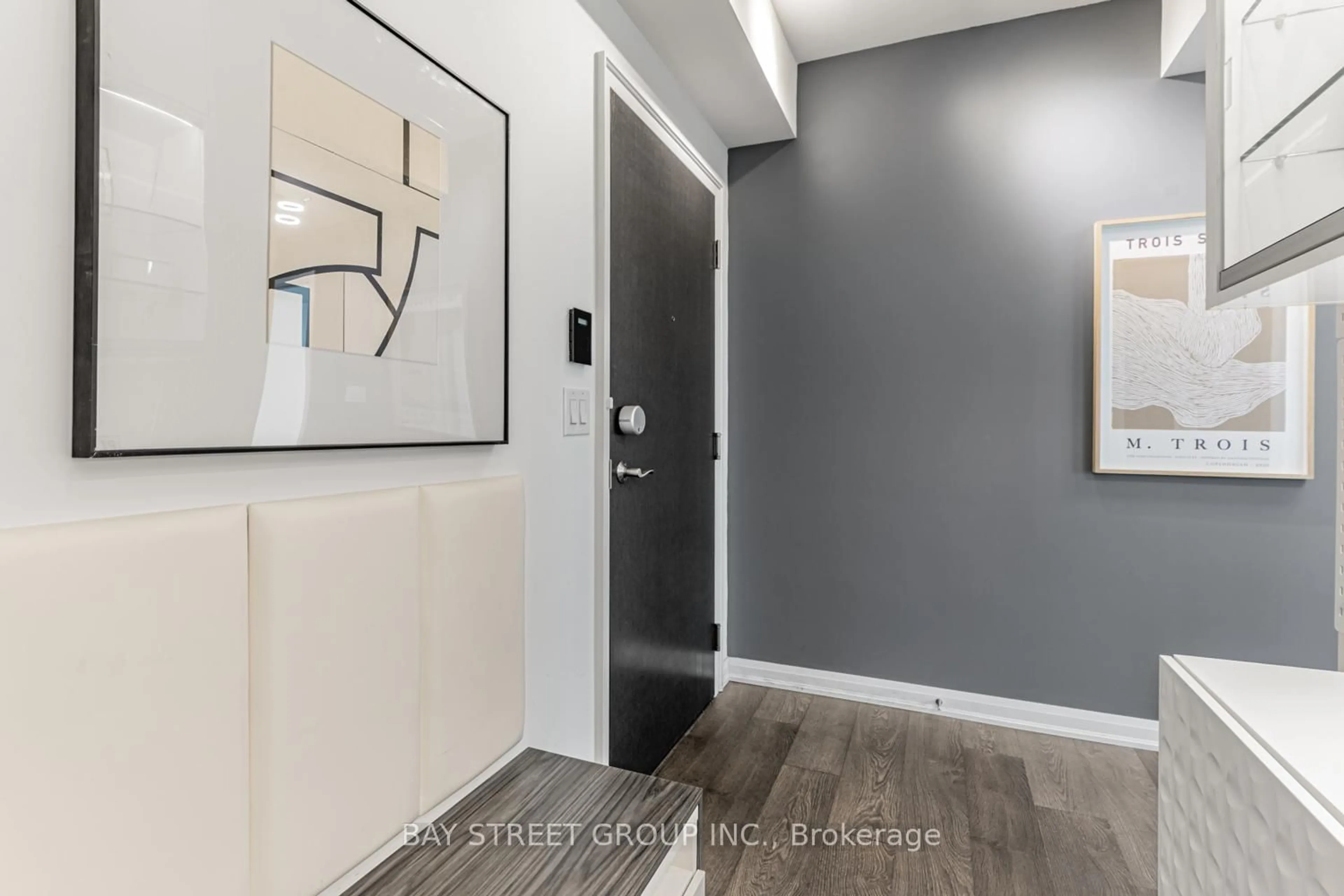 Indoor entryway for 9 Bogert Ave #2503, Toronto Ontario M2N 0H3