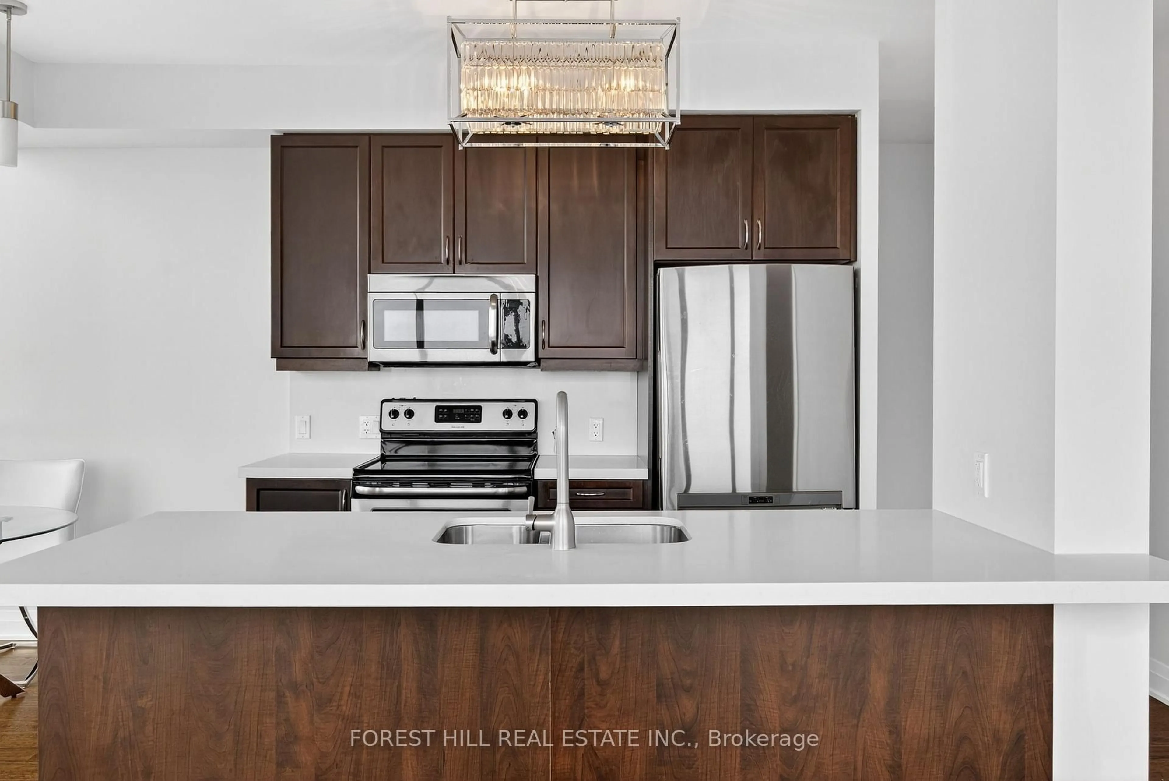 Standard kitchen, unknown for 530 St Clair Ave #1608, Toronto Ontario M6C 0A2