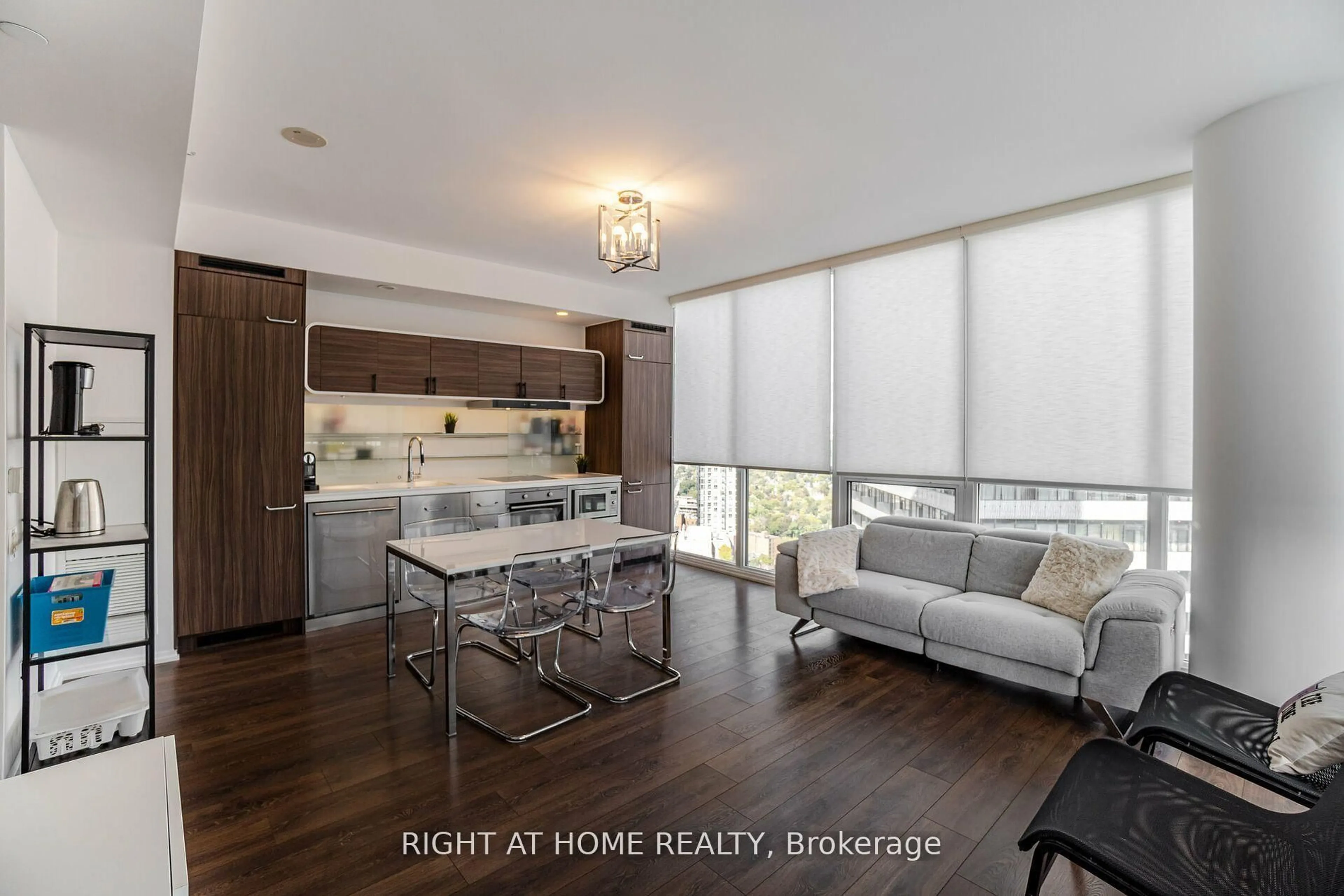 Open concept kitchen, unknown for 45 Charles St #3910, Toronto Ontario M4Y 1S2