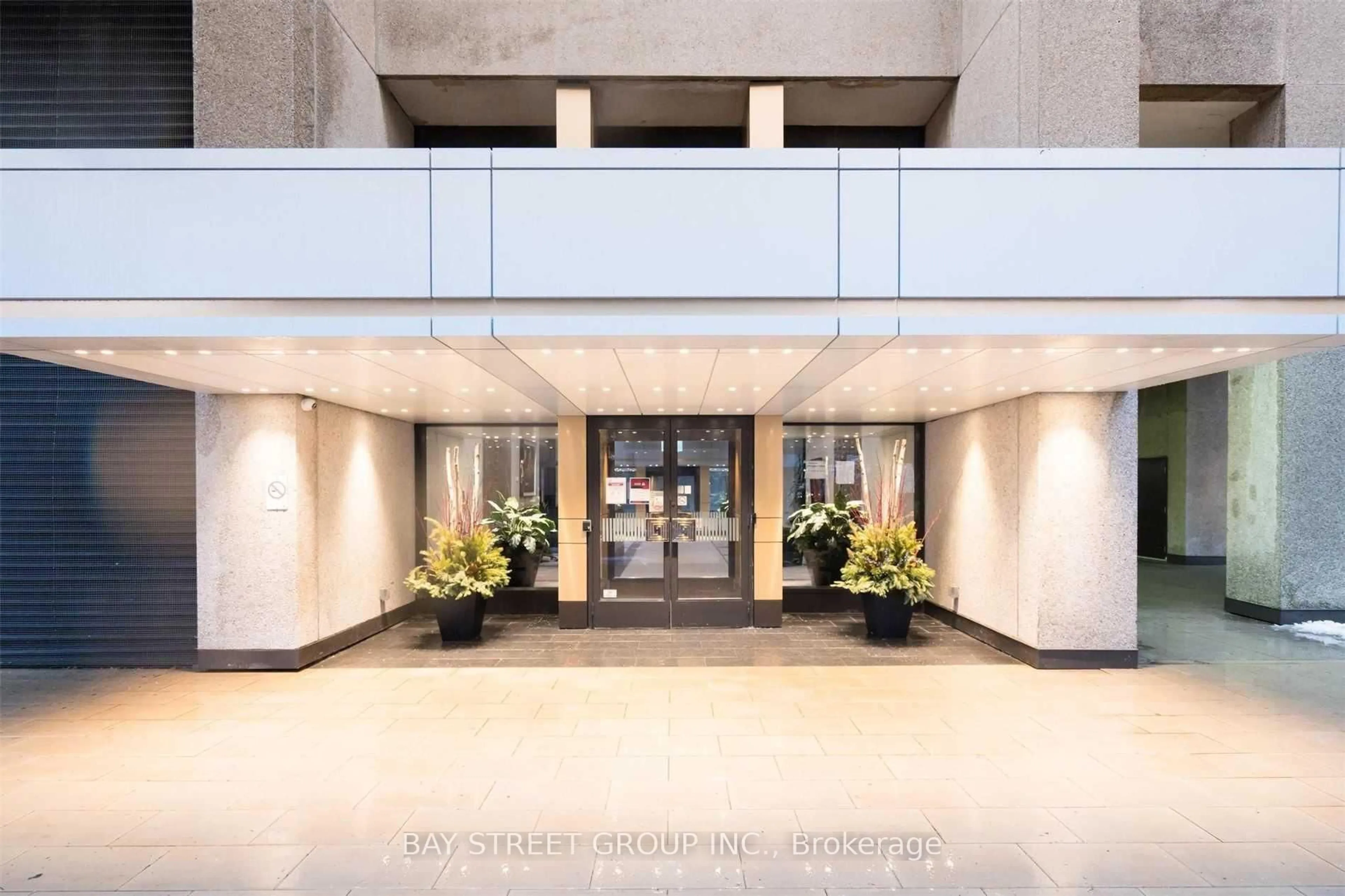 Lobby for 33 Harbour Sq #3019, Toronto Ontario M5J 2G2