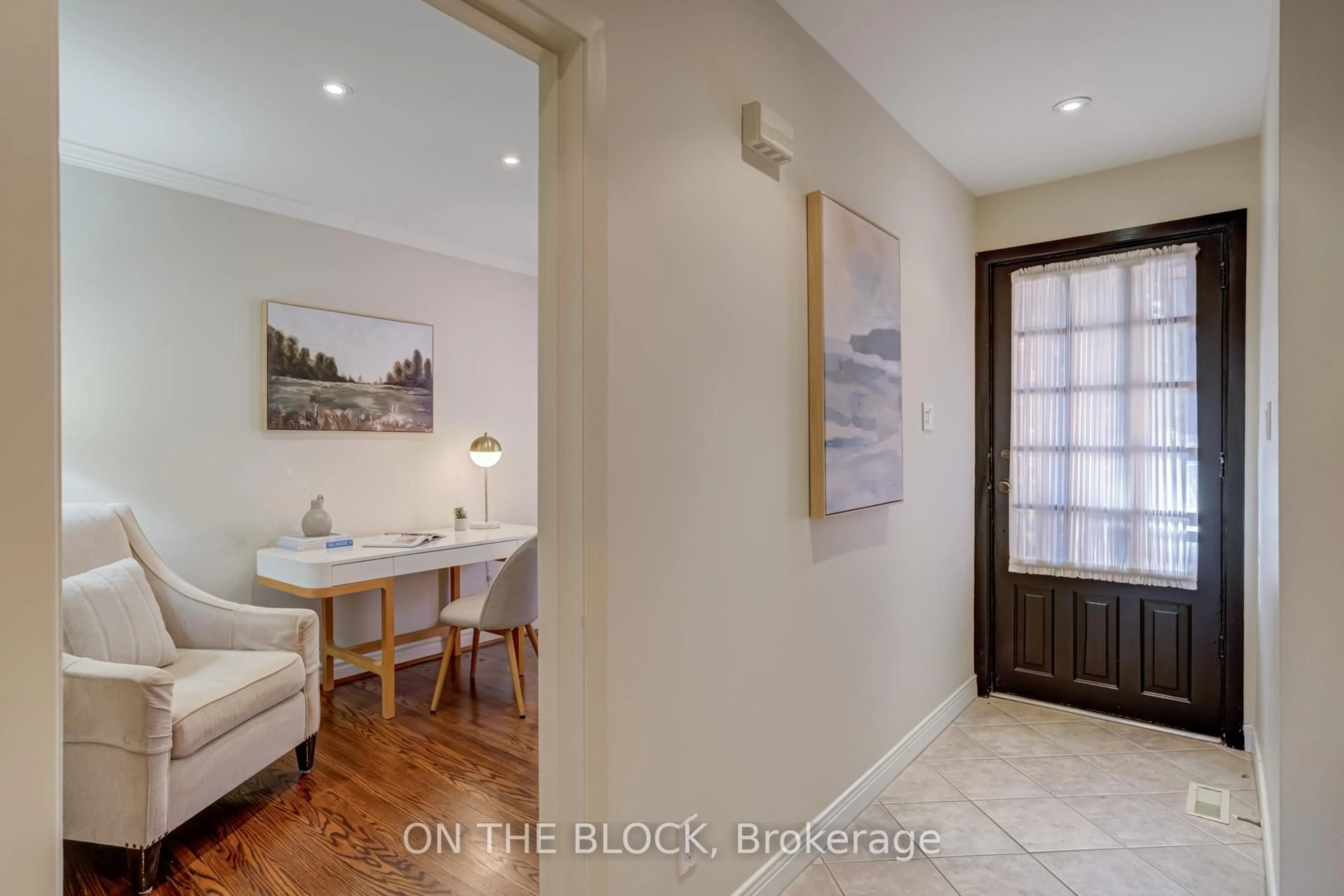 Unknown for 15 Fontainbleau Dr, Toronto Ontario M2M 1P1