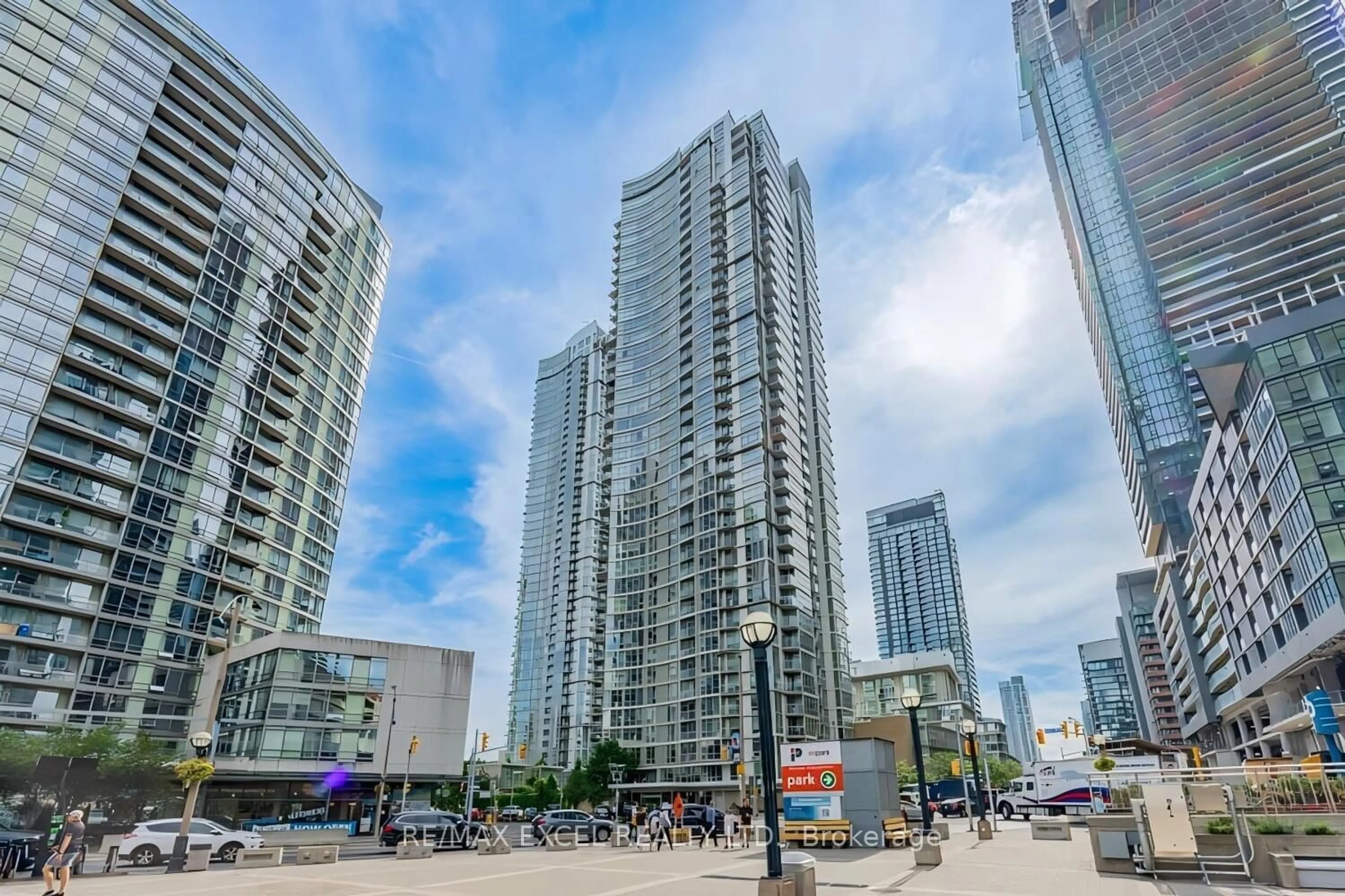 Unknown for 10 Navy Wharf Crt #3511, Toronto Ontario M5V 3V2