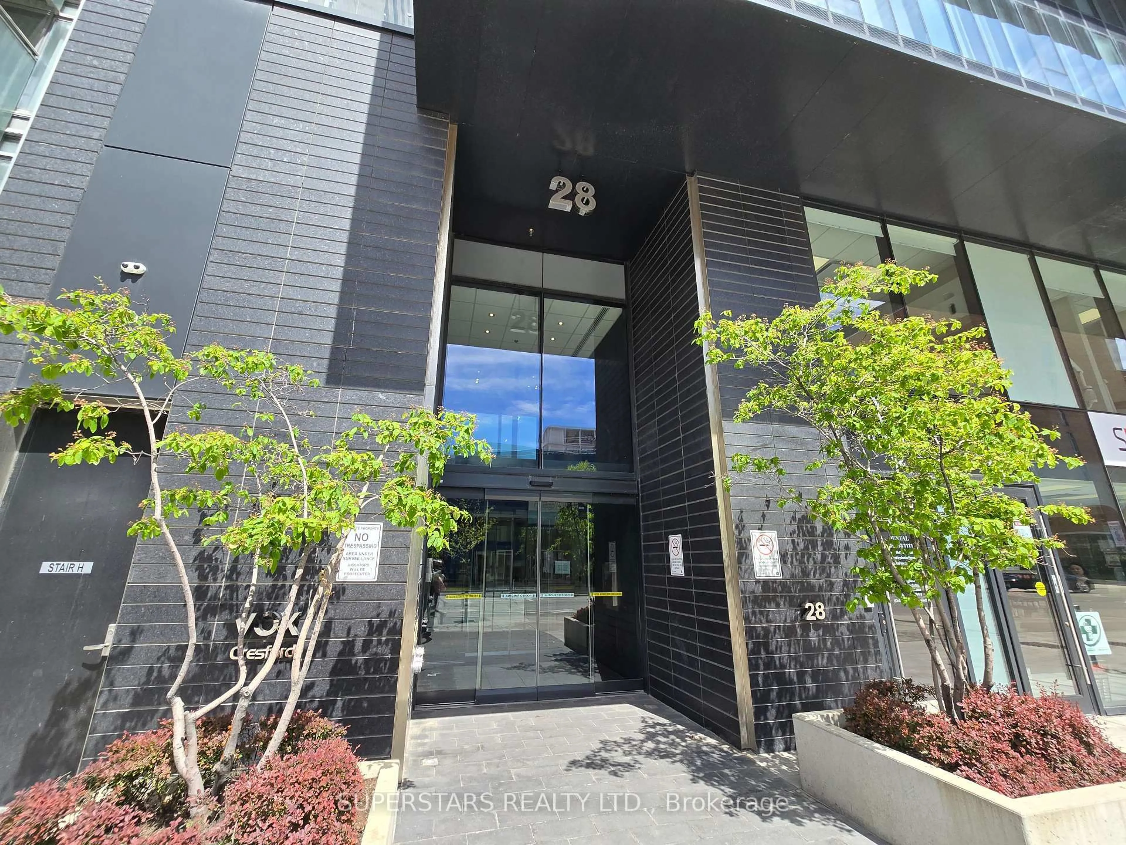 Indoor foyer for 28 Wellesley St #2908, Toronto Ontario M4Y 0C4