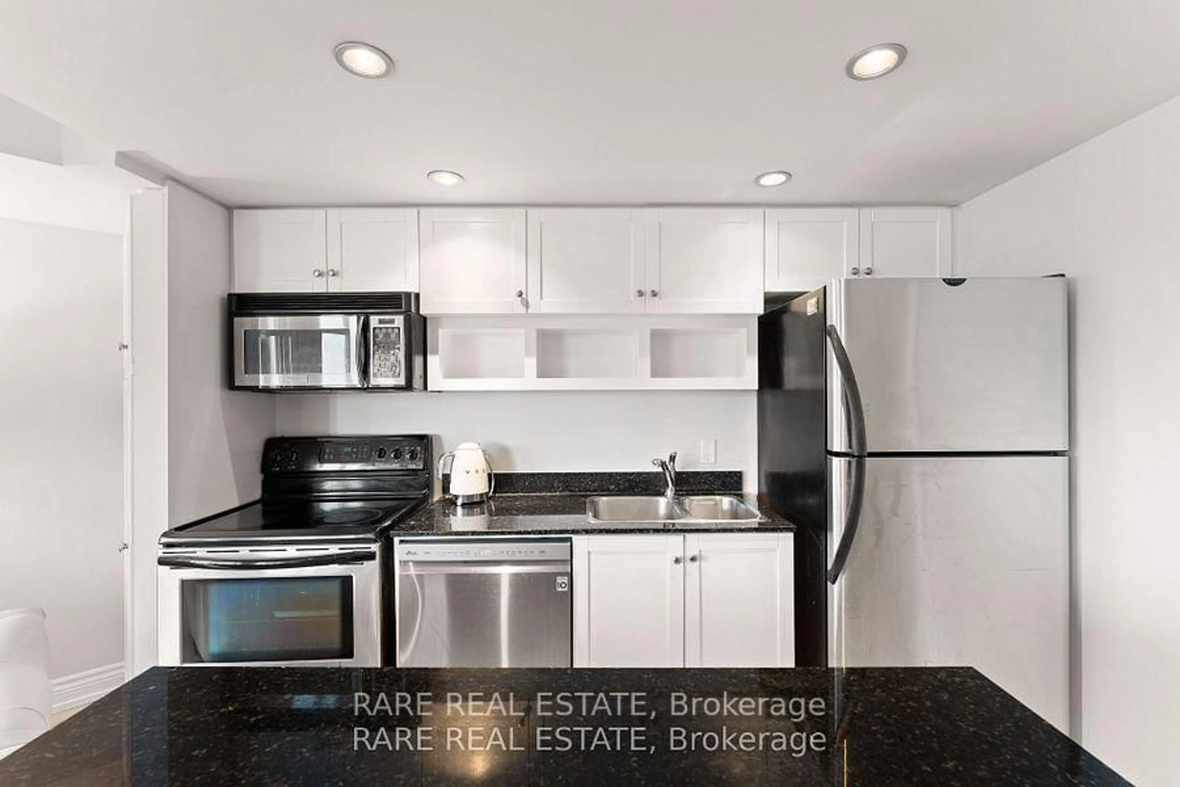 Standard kitchen, unknown for 8 York St #911, Toronto Ontario M5J 2Y2