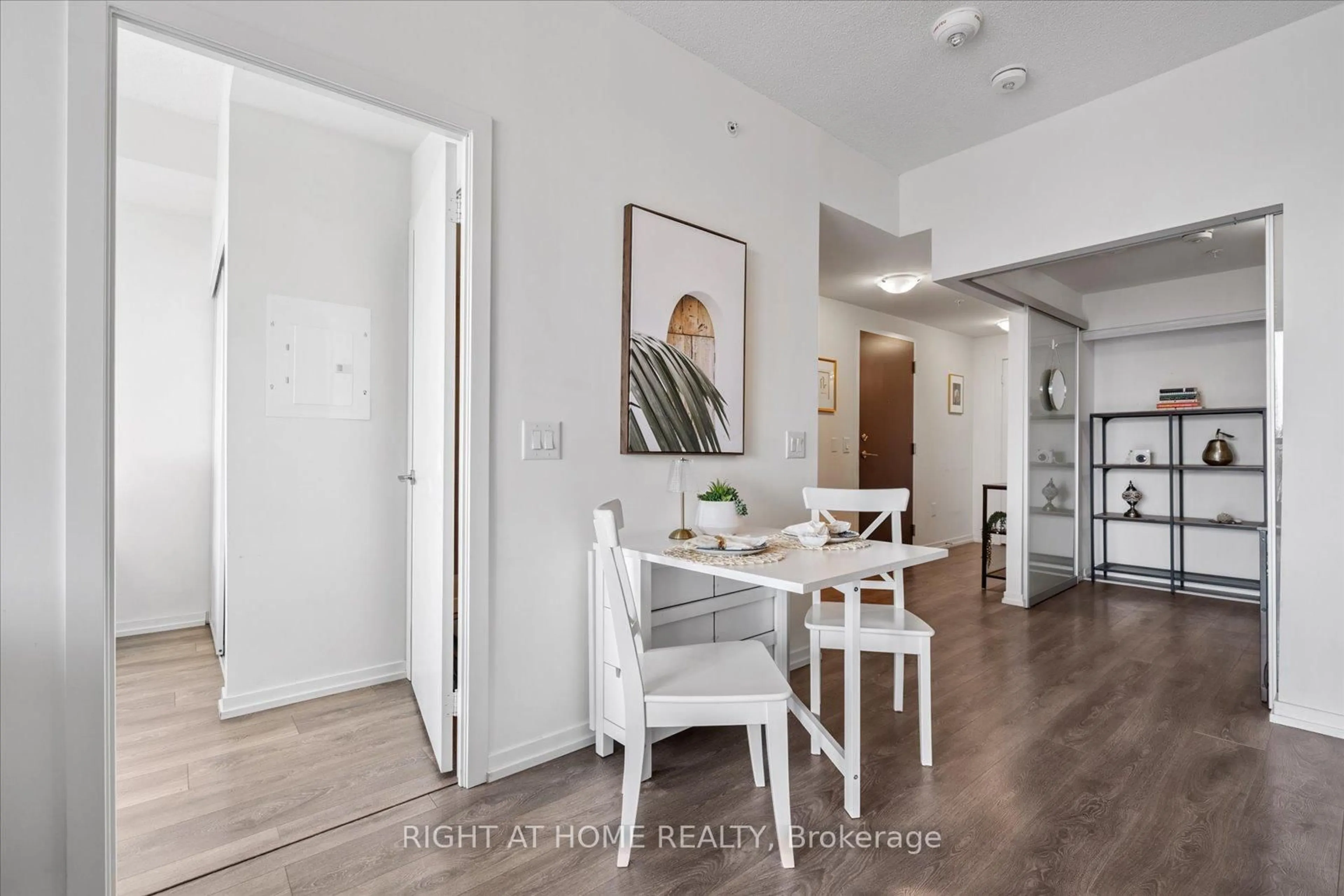 Unknown for 3237 Bayview Ave #1108, Toronto Ontario M2K 2J7