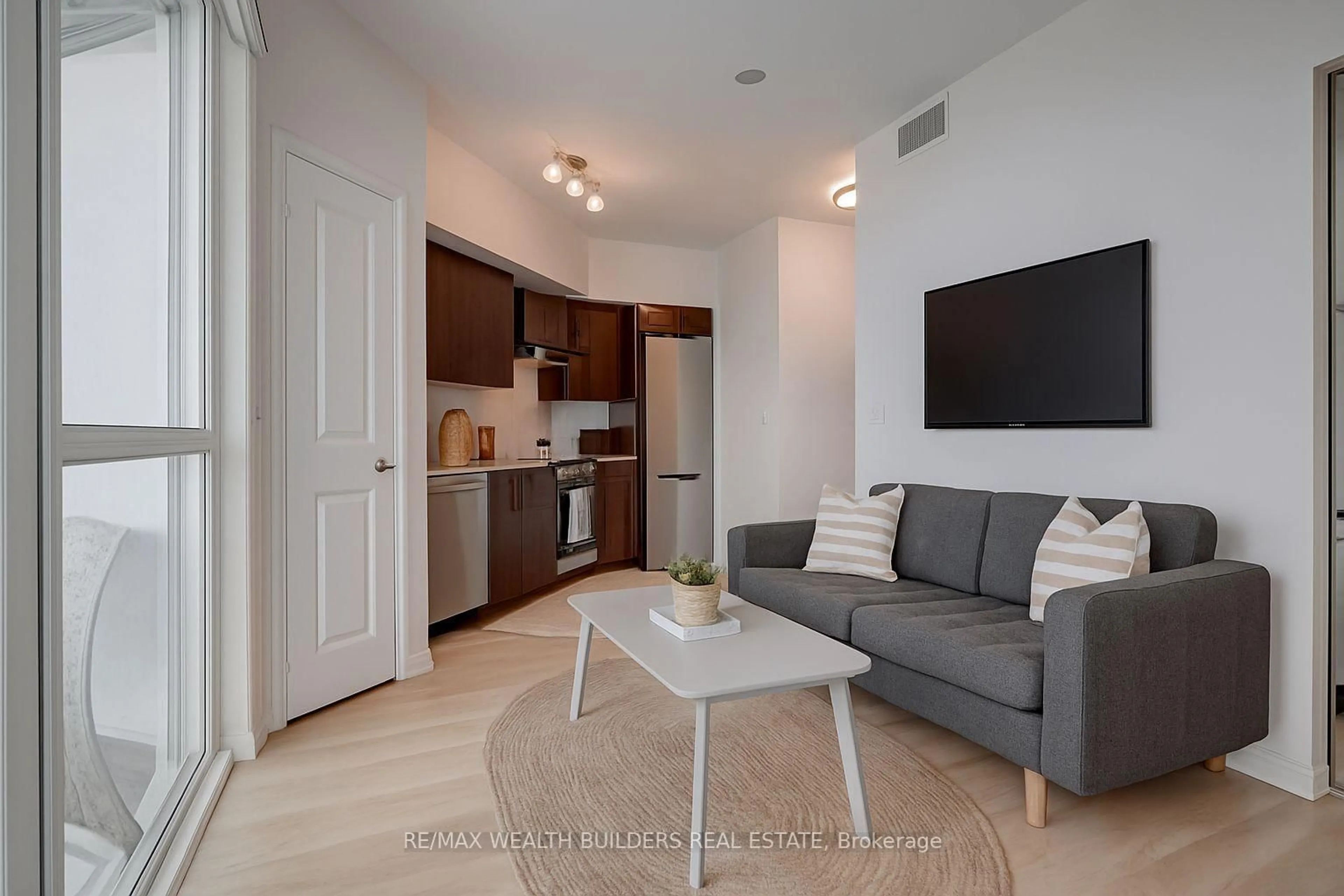 Living room with furniture, unknown for 352 Front St #1510, Toronto Ontario M5V 0K3