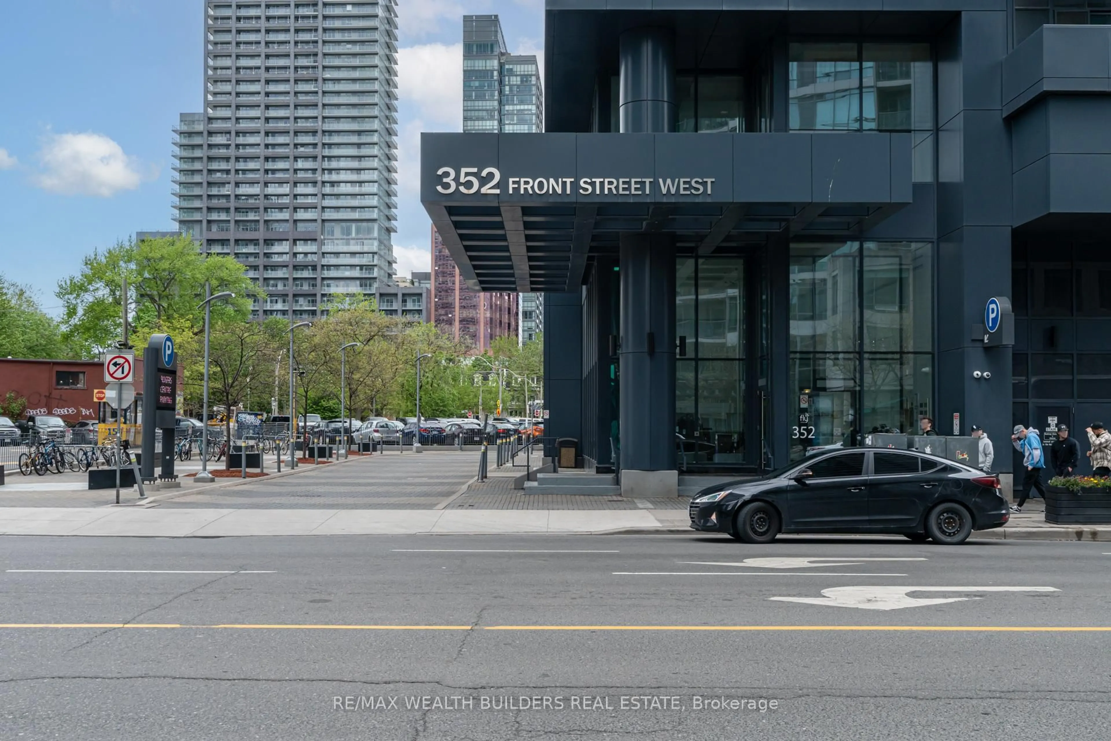 Unknown for 352 Front St #1510, Toronto Ontario M5V 0K3