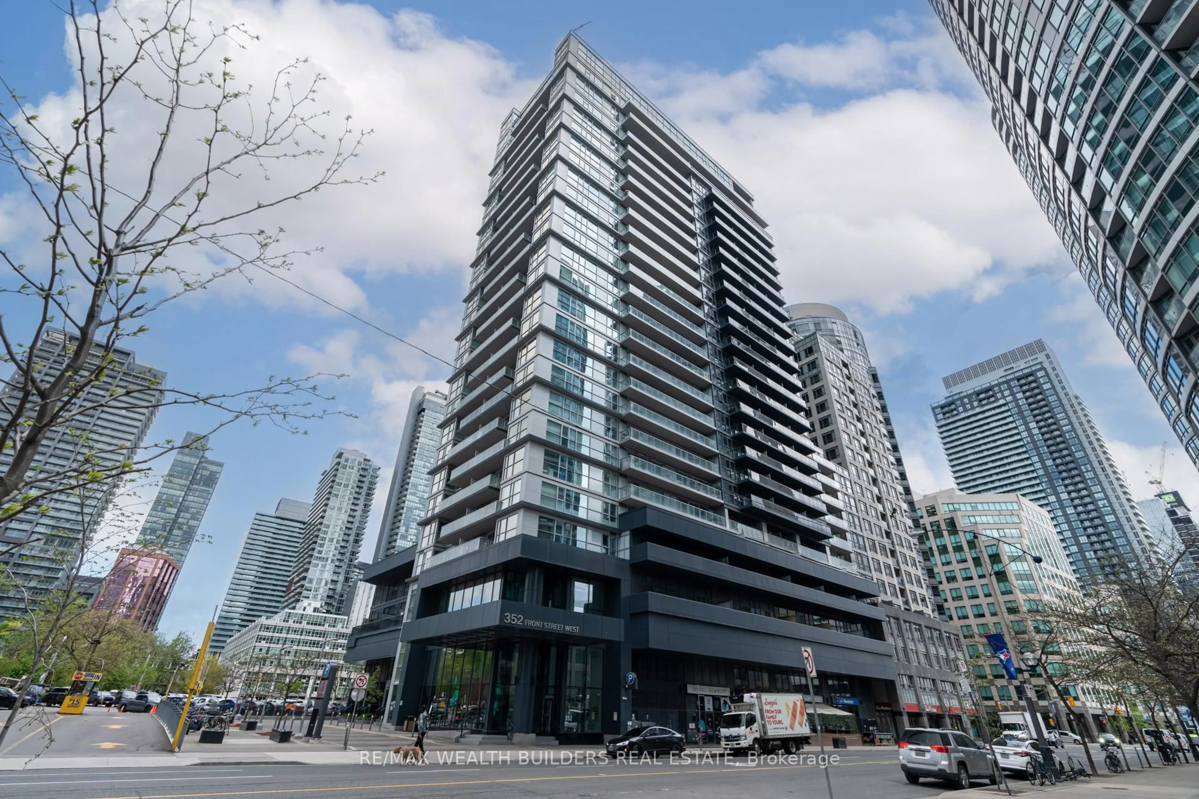 Unknown for 352 Front St #1510, Toronto Ontario M5V 0K3