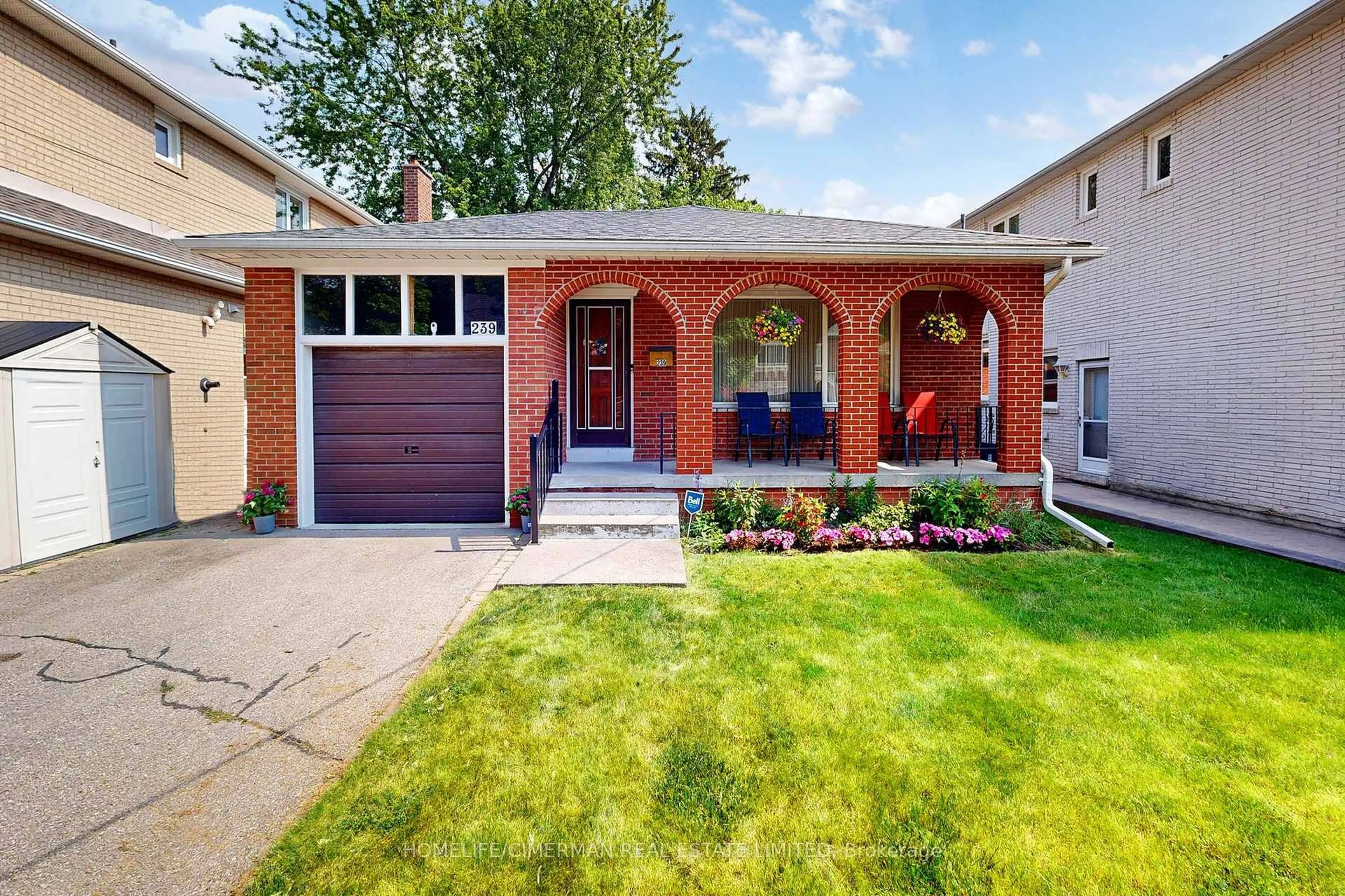 Home with brick exterior material, street for 239 Dunforest Ave, Toronto Ontario M2N 4J8