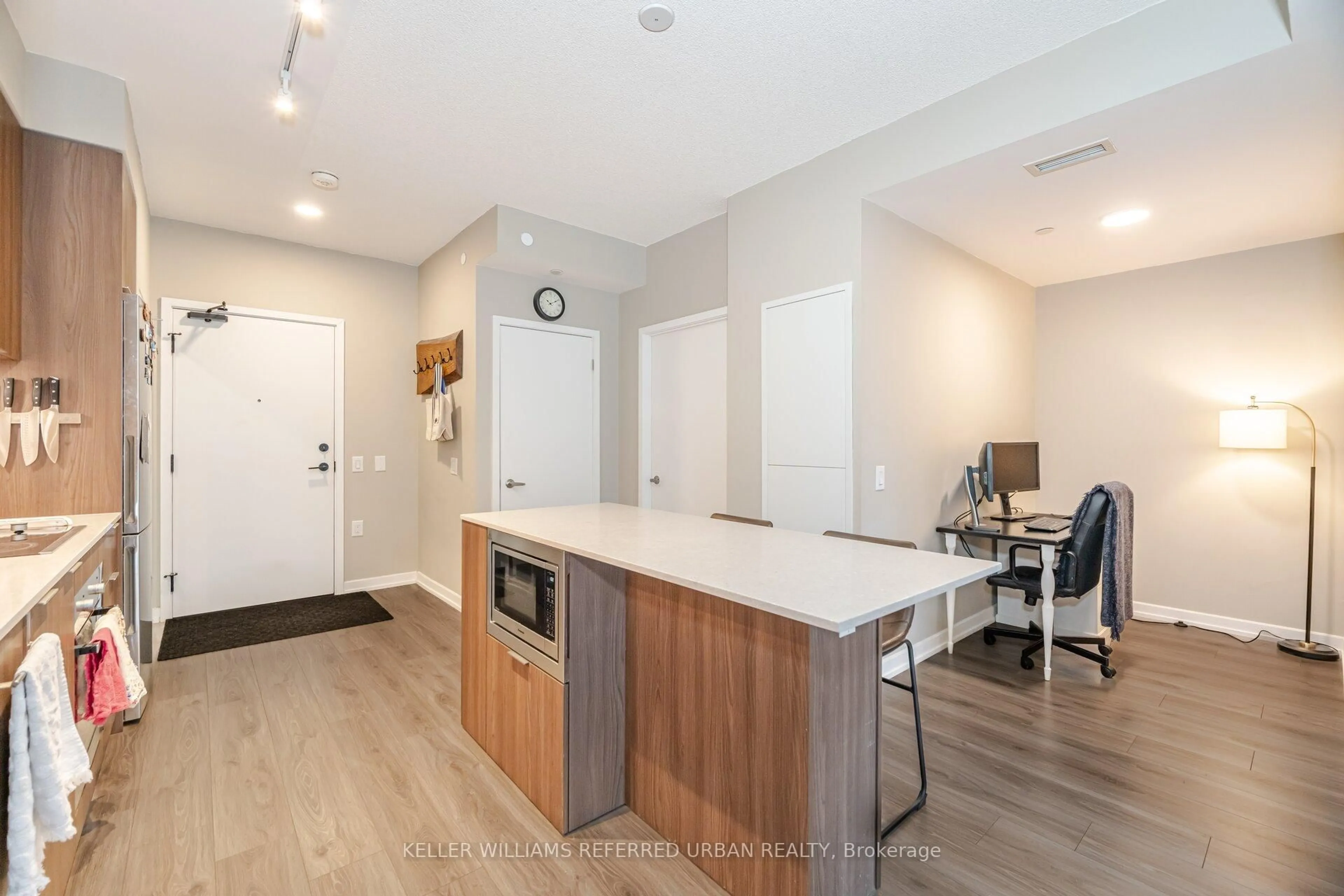Open concept kitchen, wood/laminate floor for 20 Tubman Ave #807, Toronto Ontario M5A 0M8