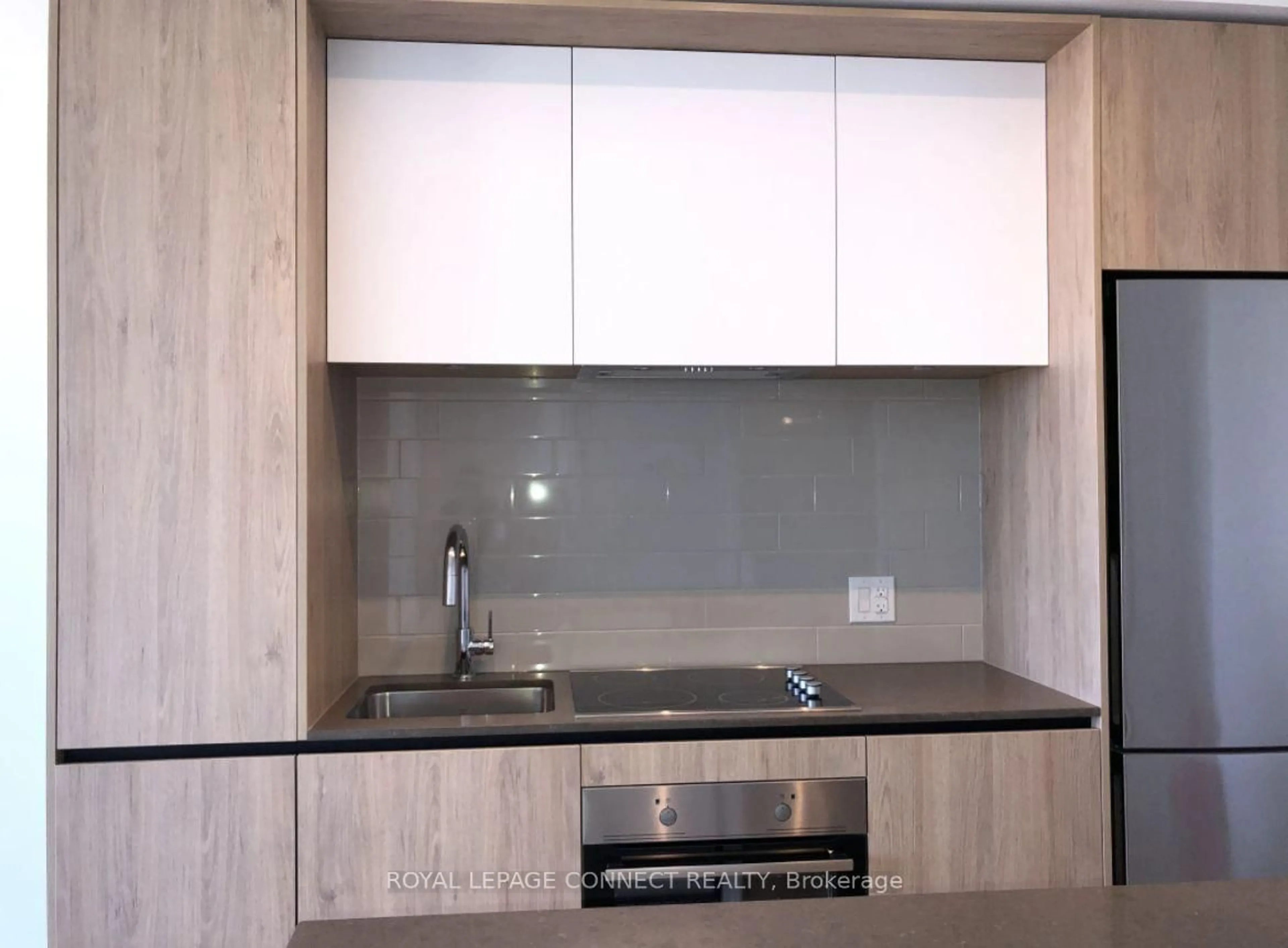 Standard kitchen, unknown for 225 Sumach St #2301, Toronto Ontario M5A 0P8