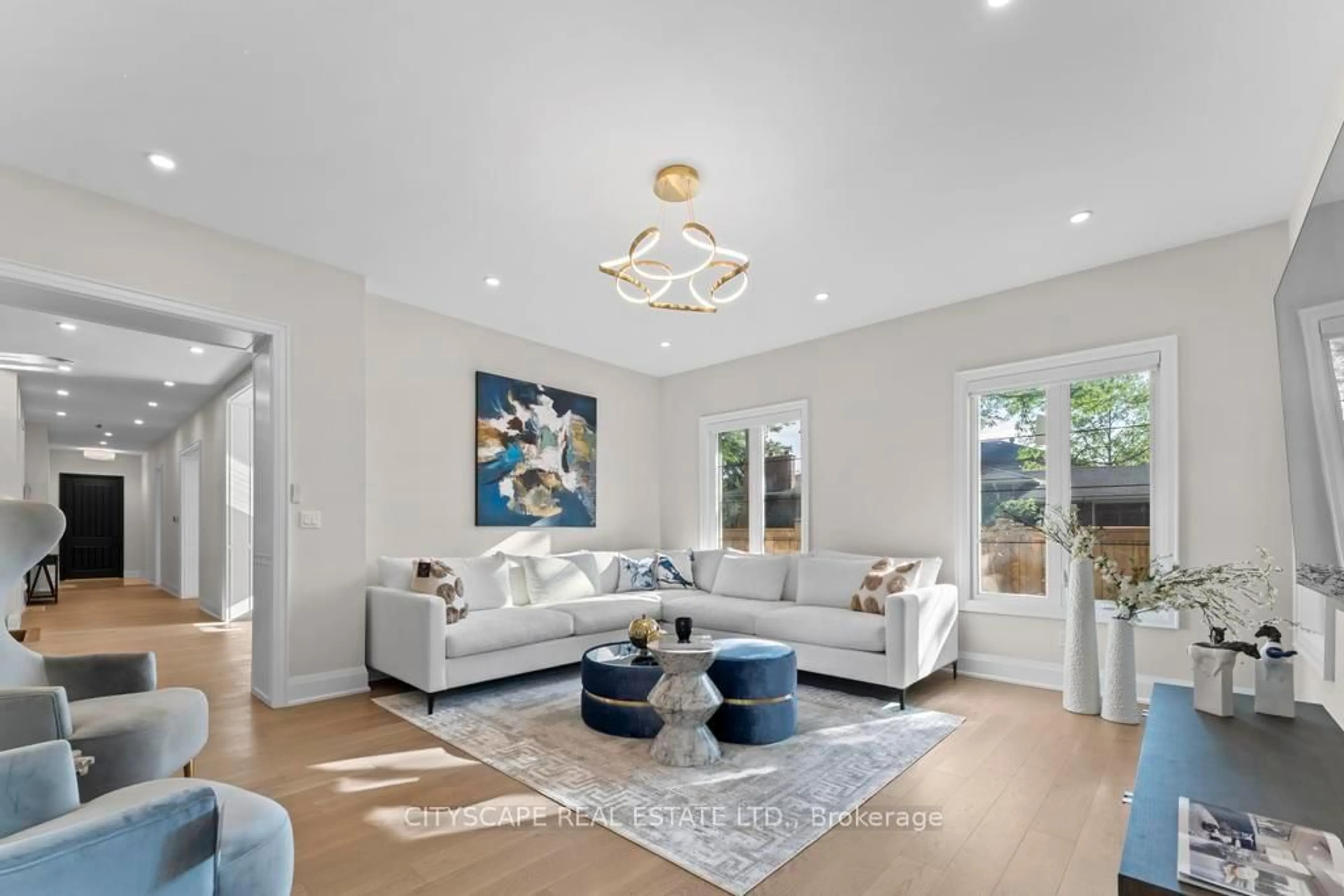 Living room with furniture, unknown for 140 Hillmount Ave, Toronto Ontario M6B 1X6