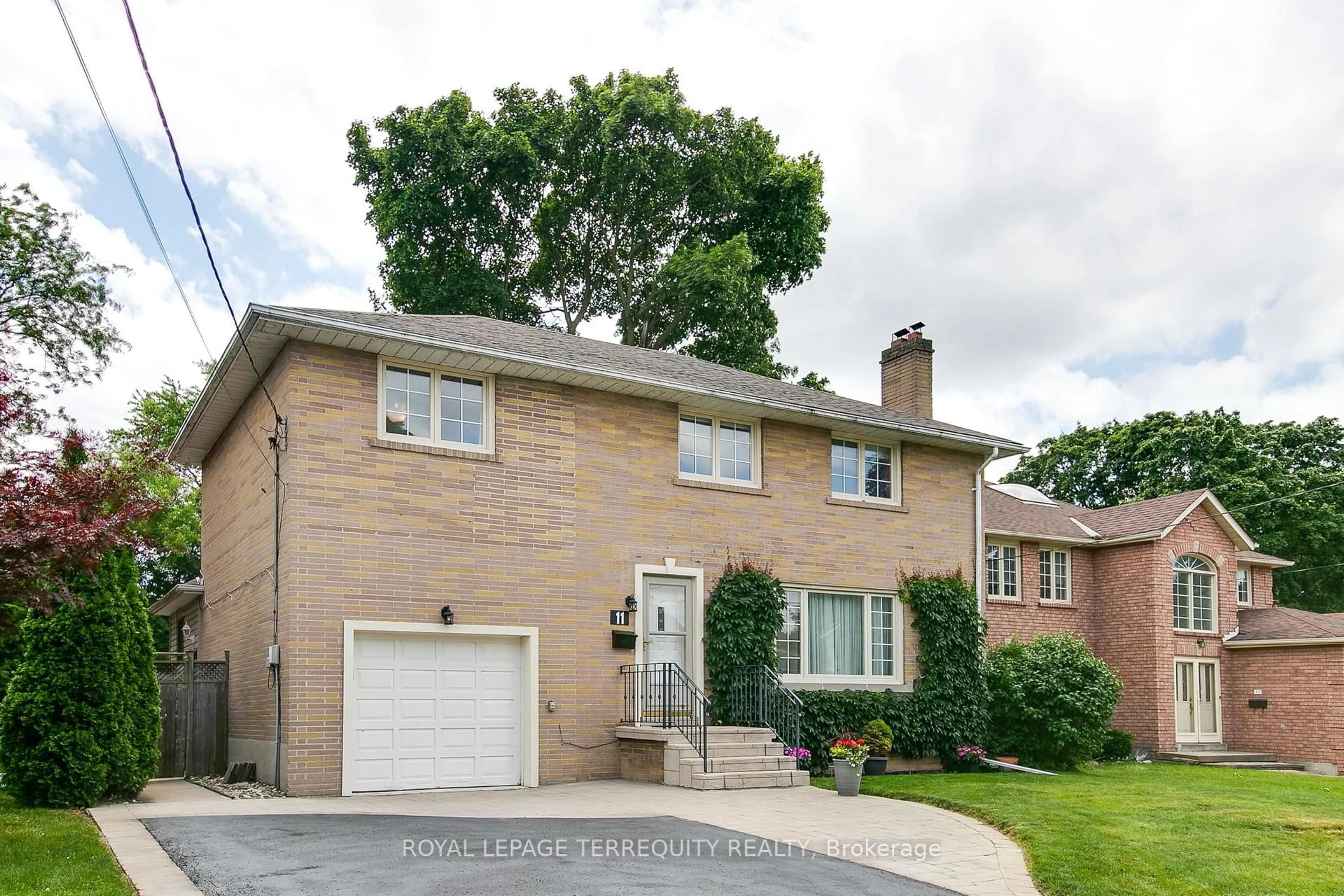 Home with brick exterior material, street for 11 Urbandale Ave, Toronto Ontario M2M 2G9