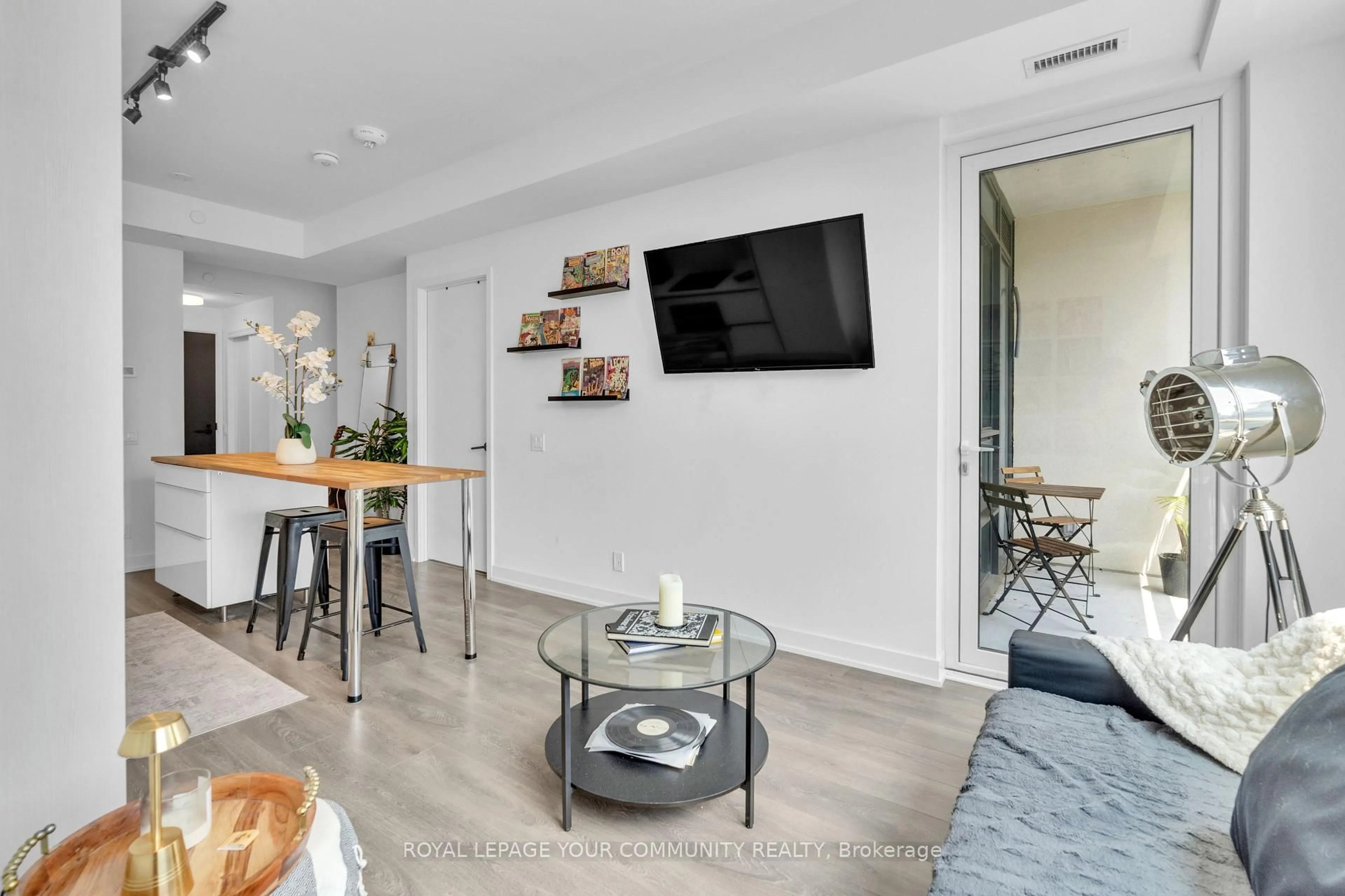 Unknown for 108 Peter St #3307, Toronto Ontario M5V 0W2