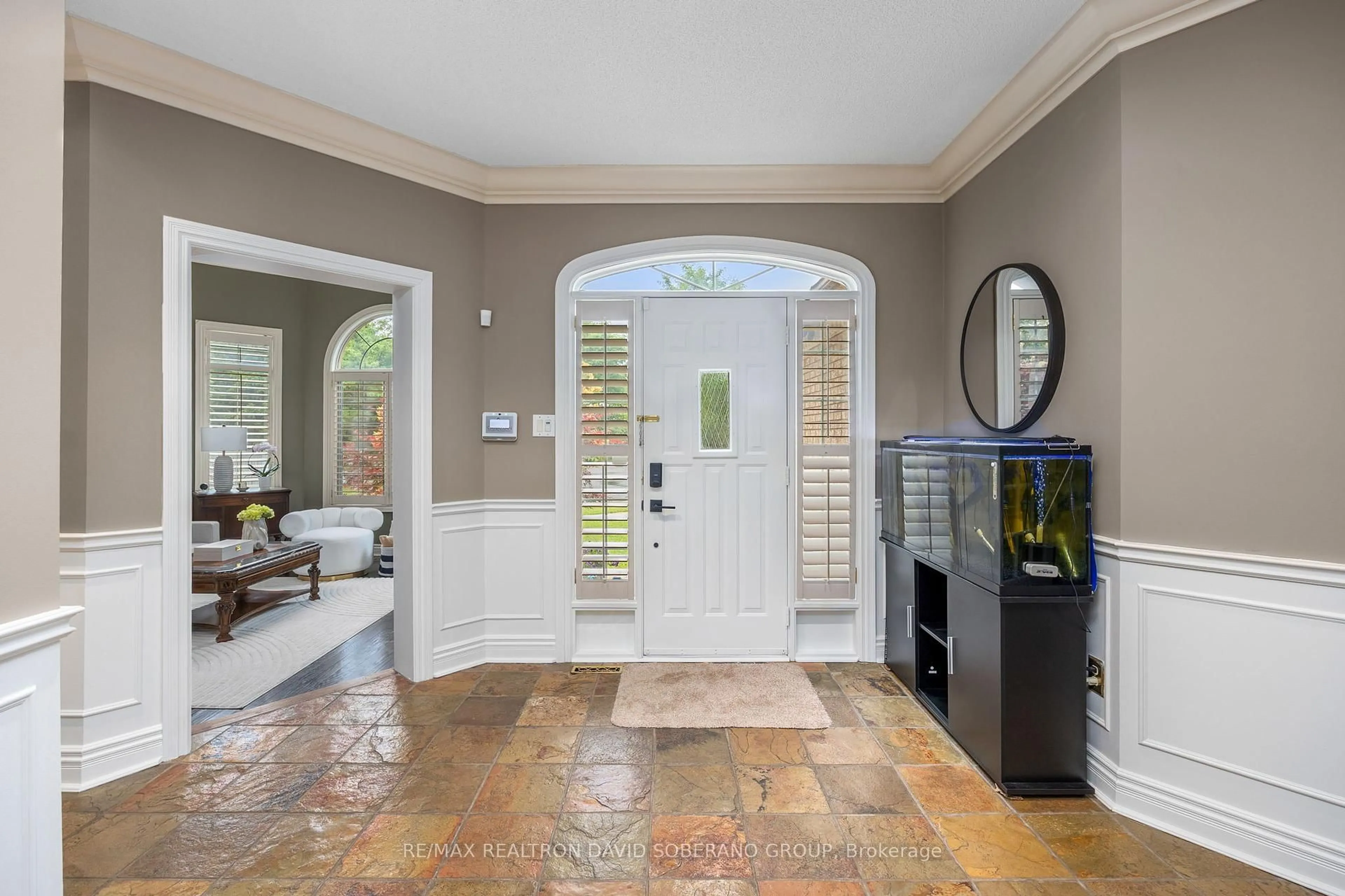 Indoor entryway for 22 Tillingham Keep, Toronto Ontario M3H 6A1