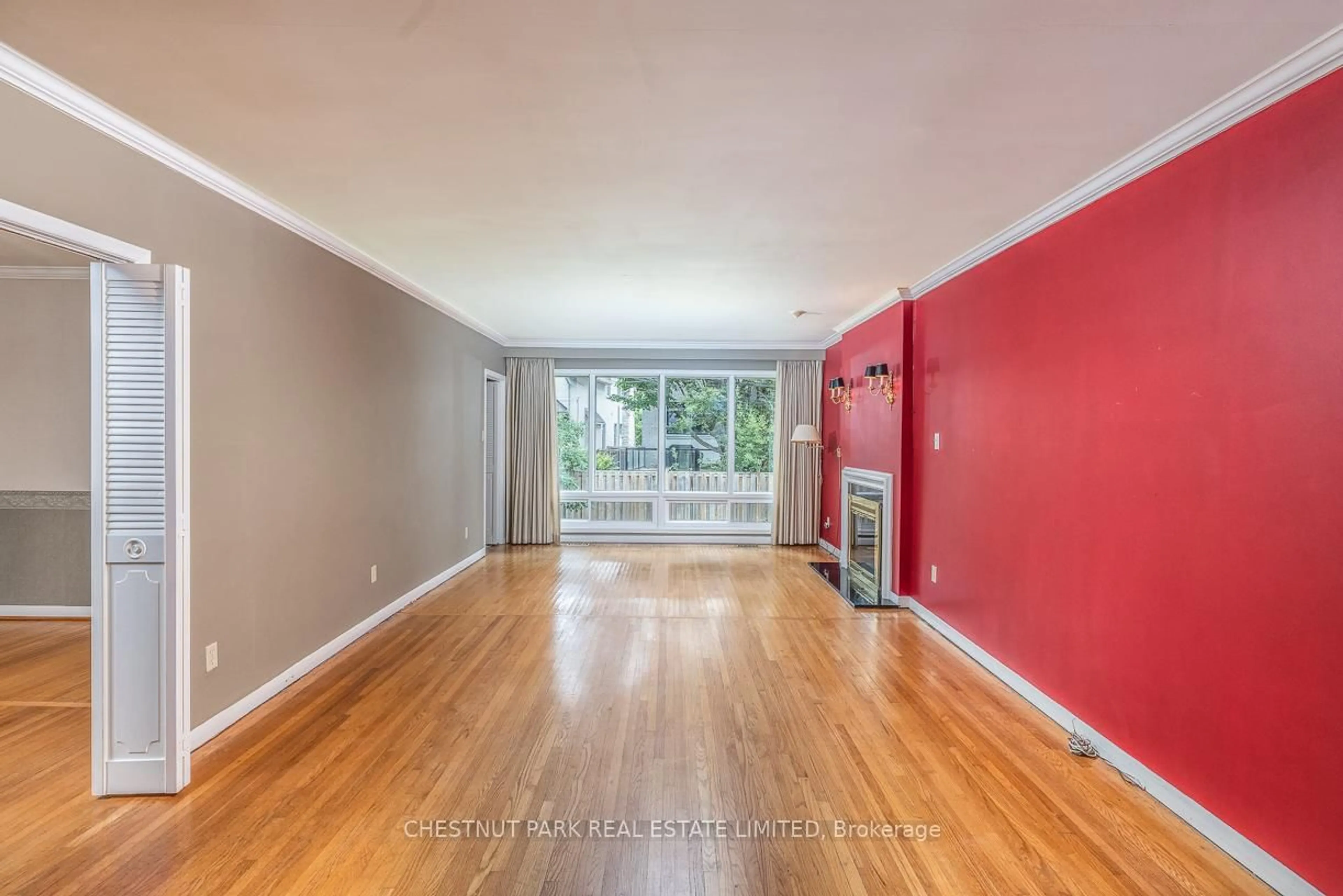 A pic of a room for 32 Chipping Rd, Toronto Ontario M3B 1L1