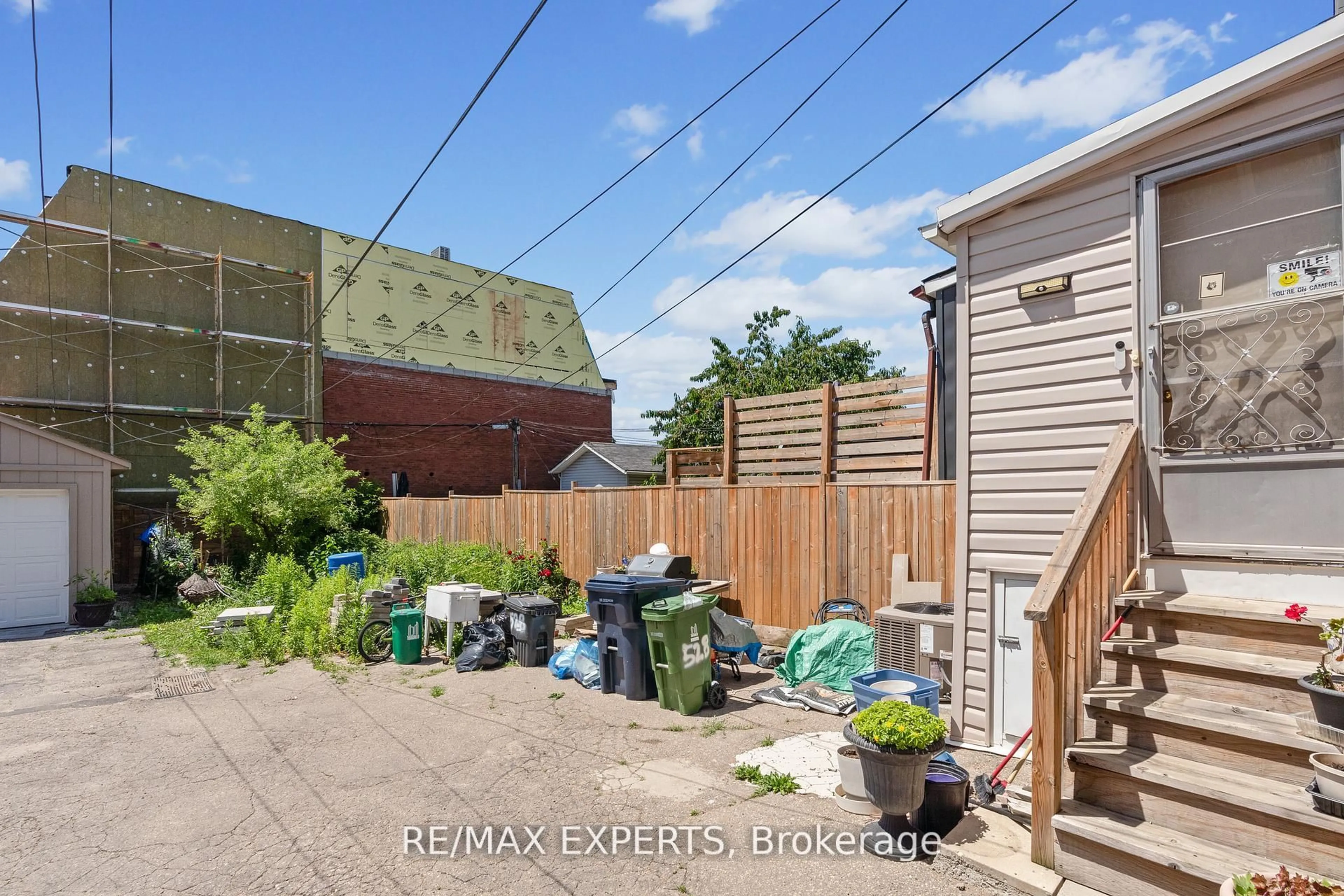 Unknown for 528 Lauder Ave, Toronto Ontario M6E 3J4