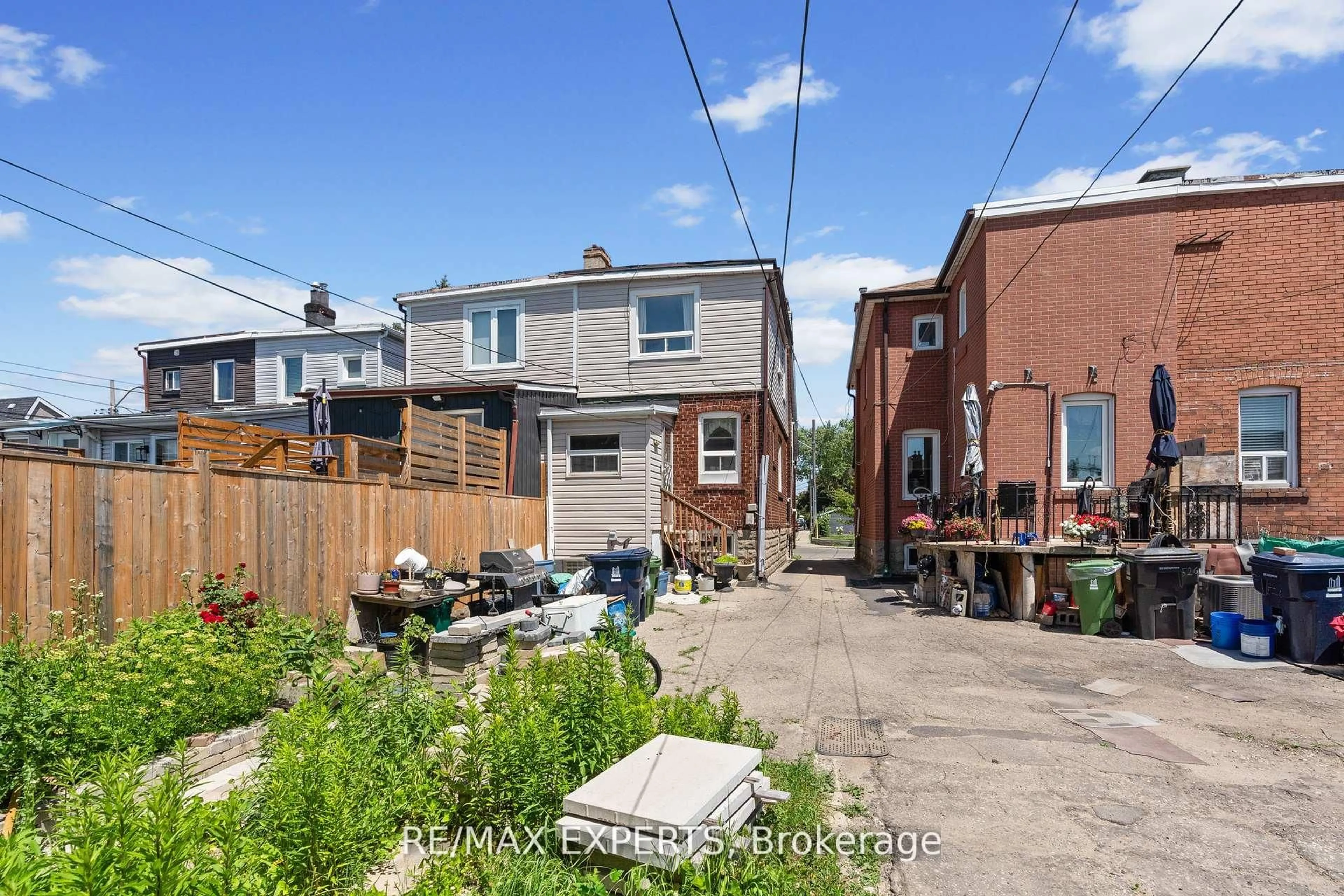 Unknown for 528 Lauder Ave, Toronto Ontario M6E 3J4