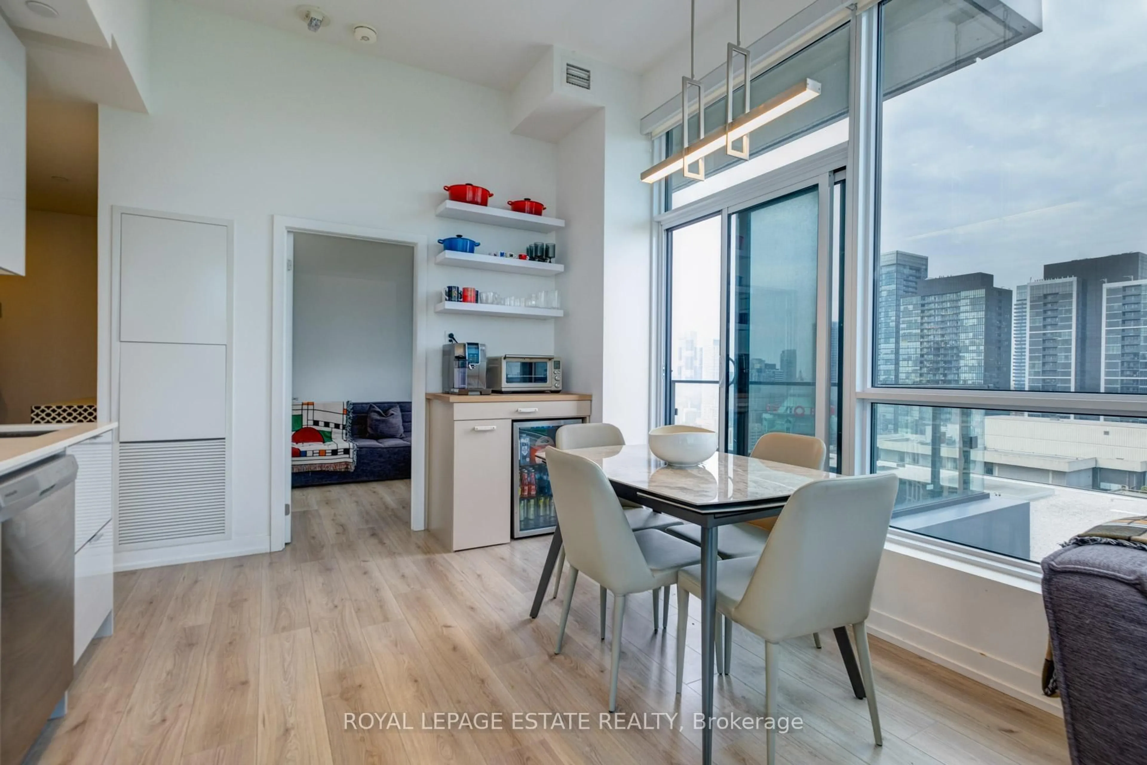 Unknown for 395 Bloor St #2805, Toronto Ontario M4W 0B4