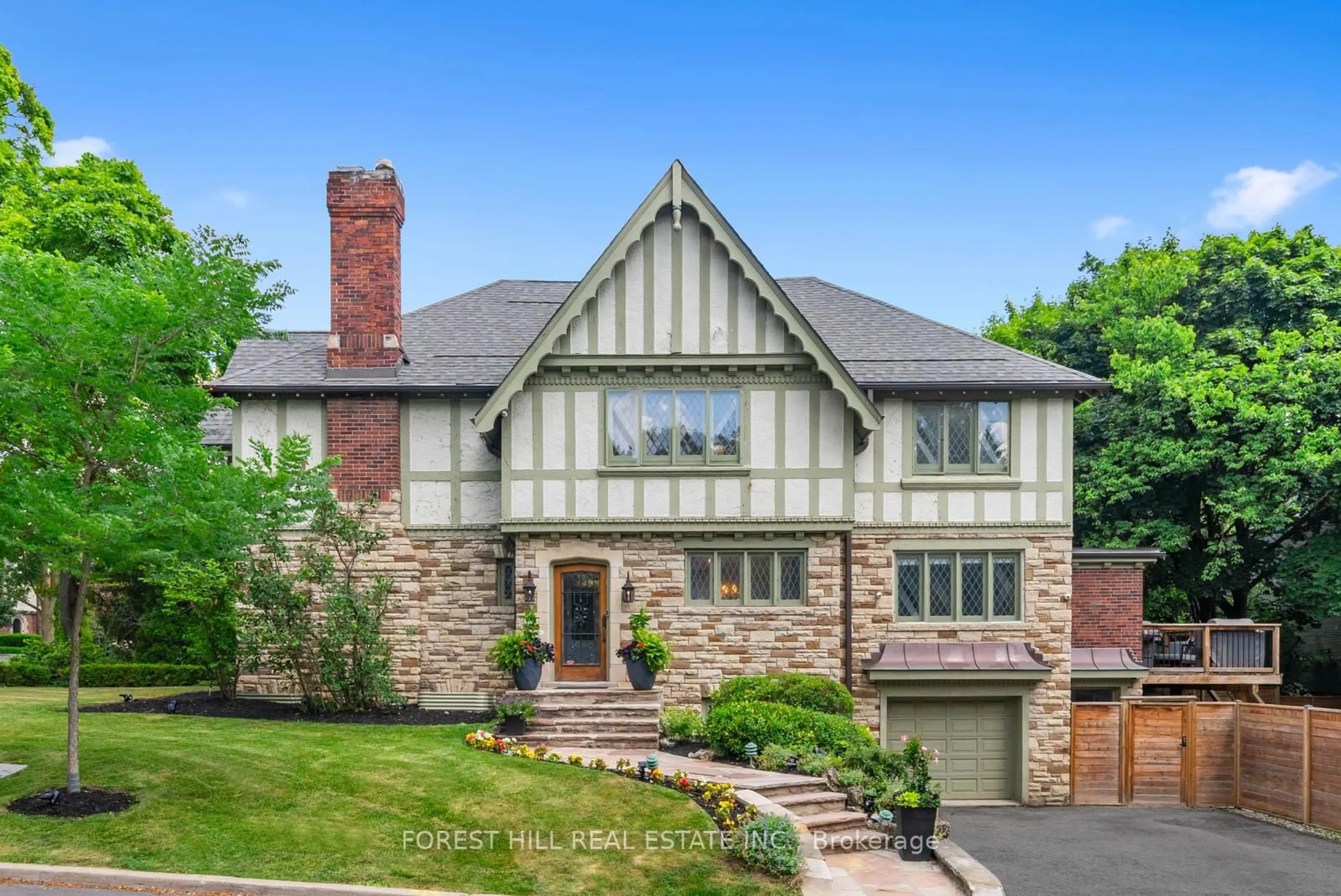 Home with brick exterior material, street for 39 Ava Rd, Toronto Ontario M5P 1Y5