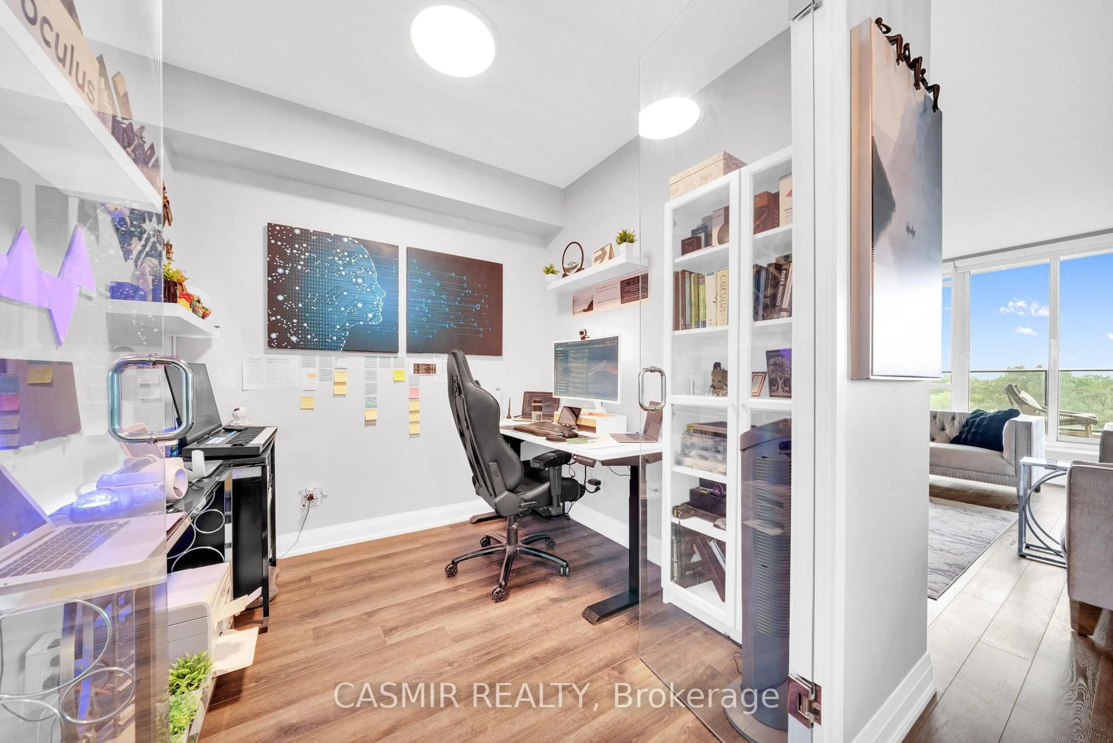 A pic of a room for 215 Fort York Blvd #707, Toronto Ontario M5V 4A2
