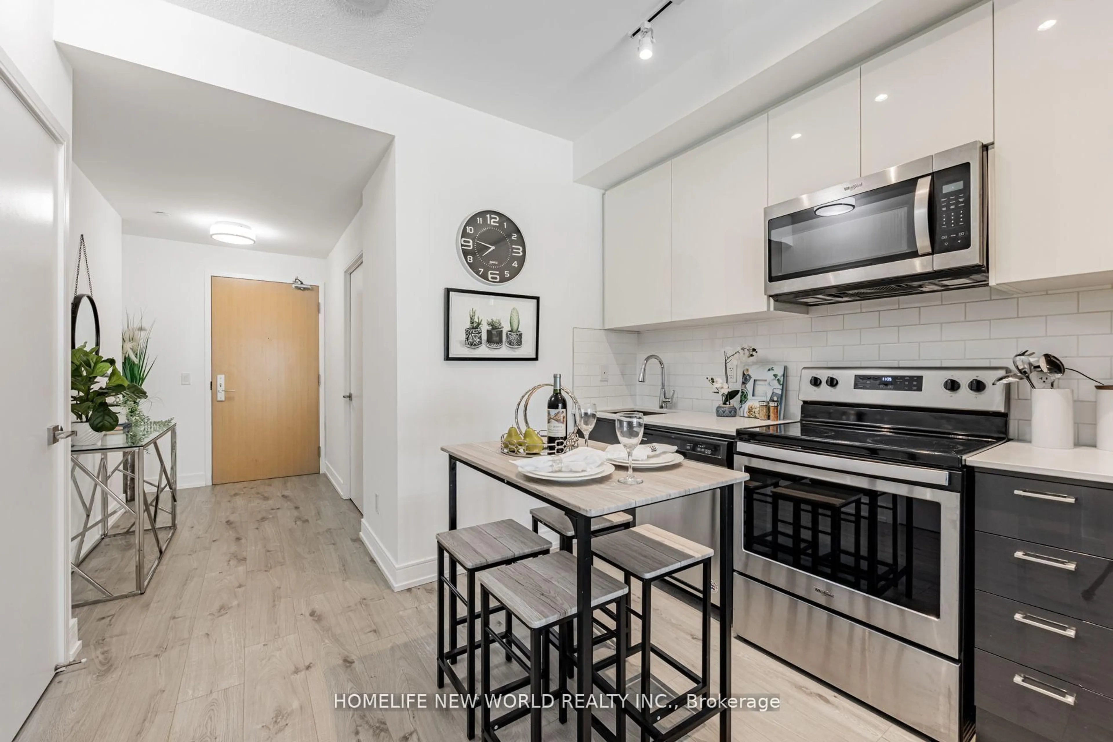 Open concept kitchen, unknown for 621 Sheppard Ave #250, Toronto Ontario M2K 1B5