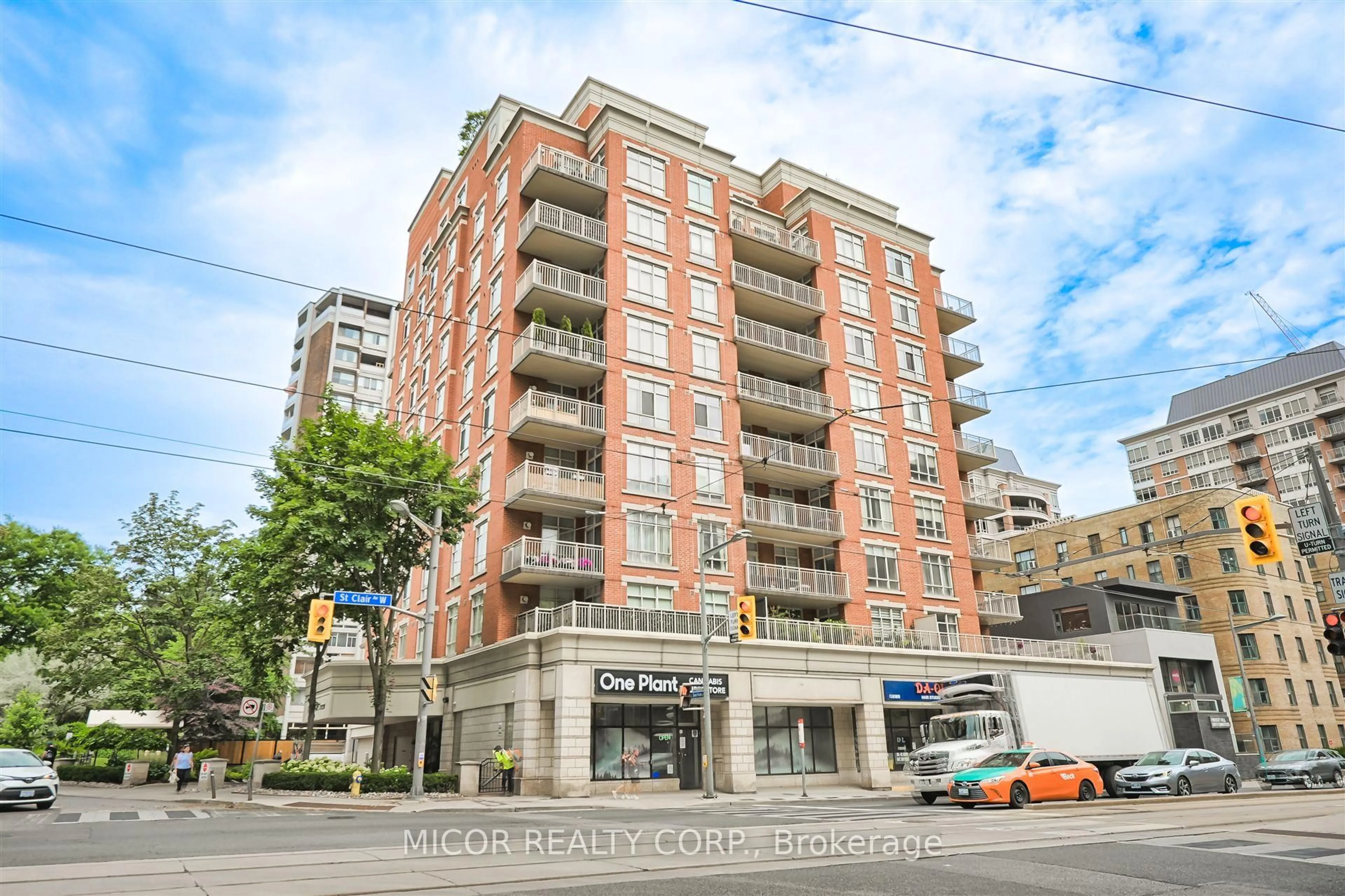 Unknown for 1 Deer Park Cres #704, Toronto Ontario M4V 3C2