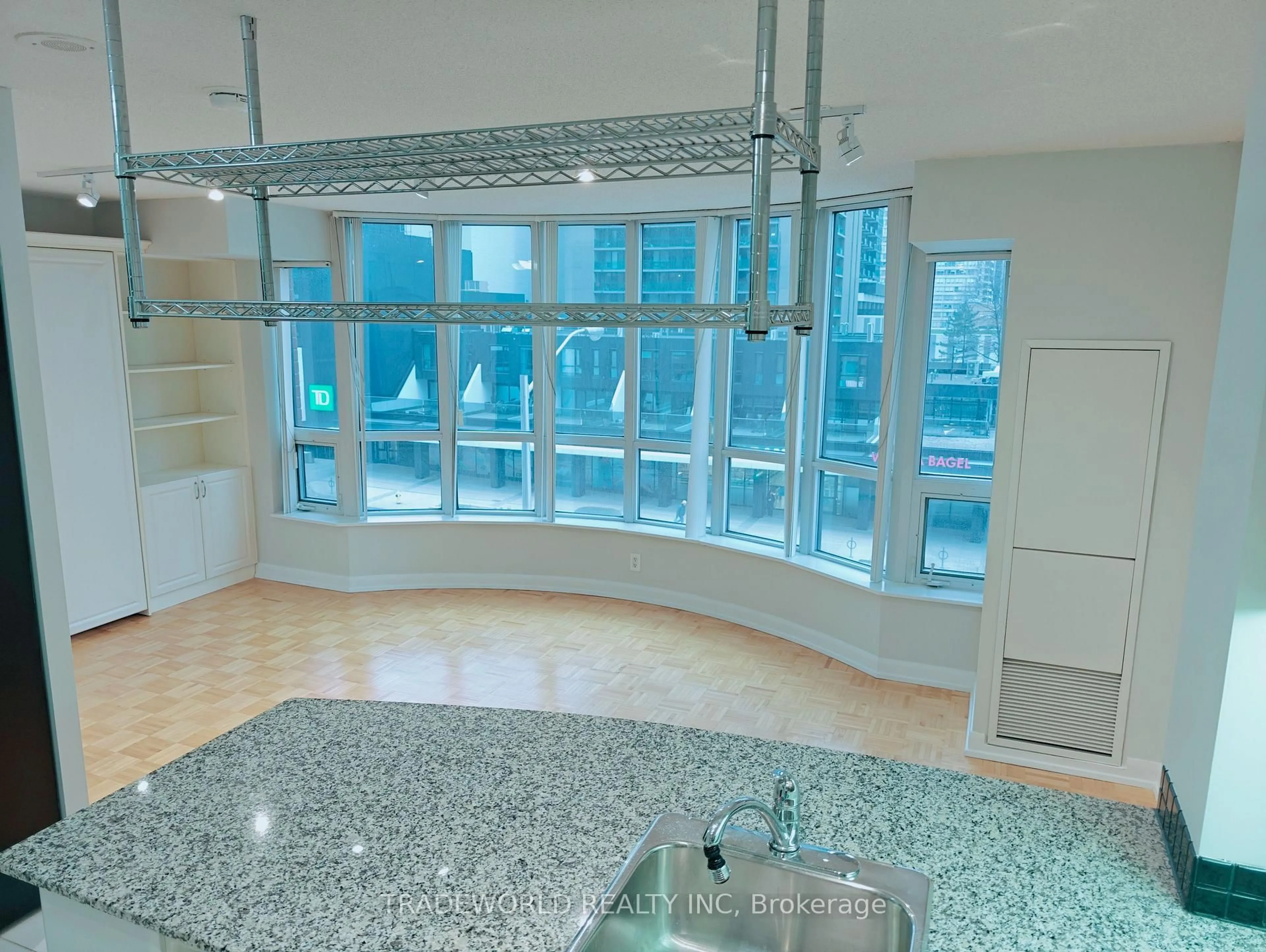 Unknown for 33 Sheppard Ave #409, Toronto Ontario M2N 7K1