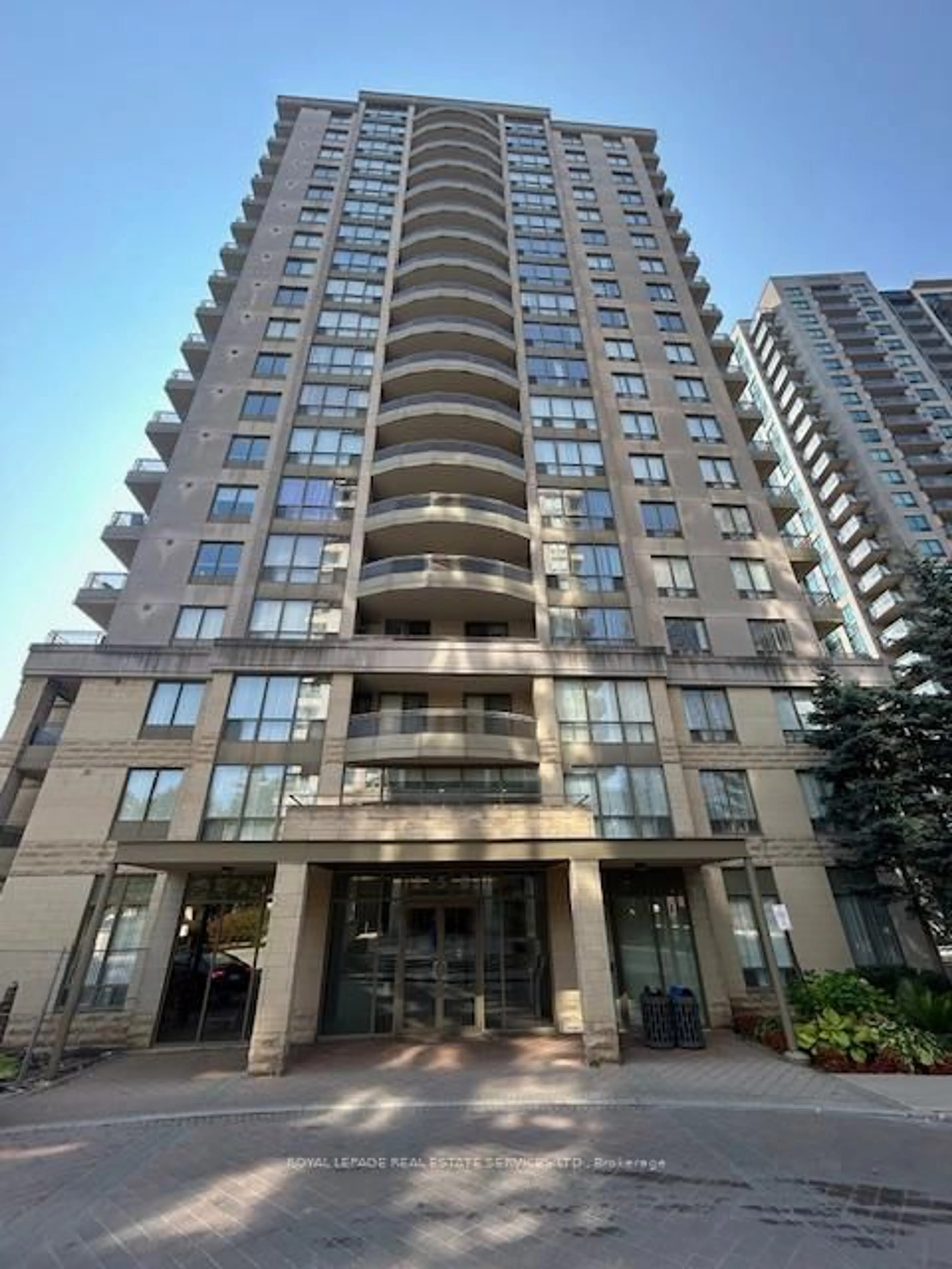 Indoor foyer for 256 Doris Ave #1202, Toronto Ontario M2N 6X8