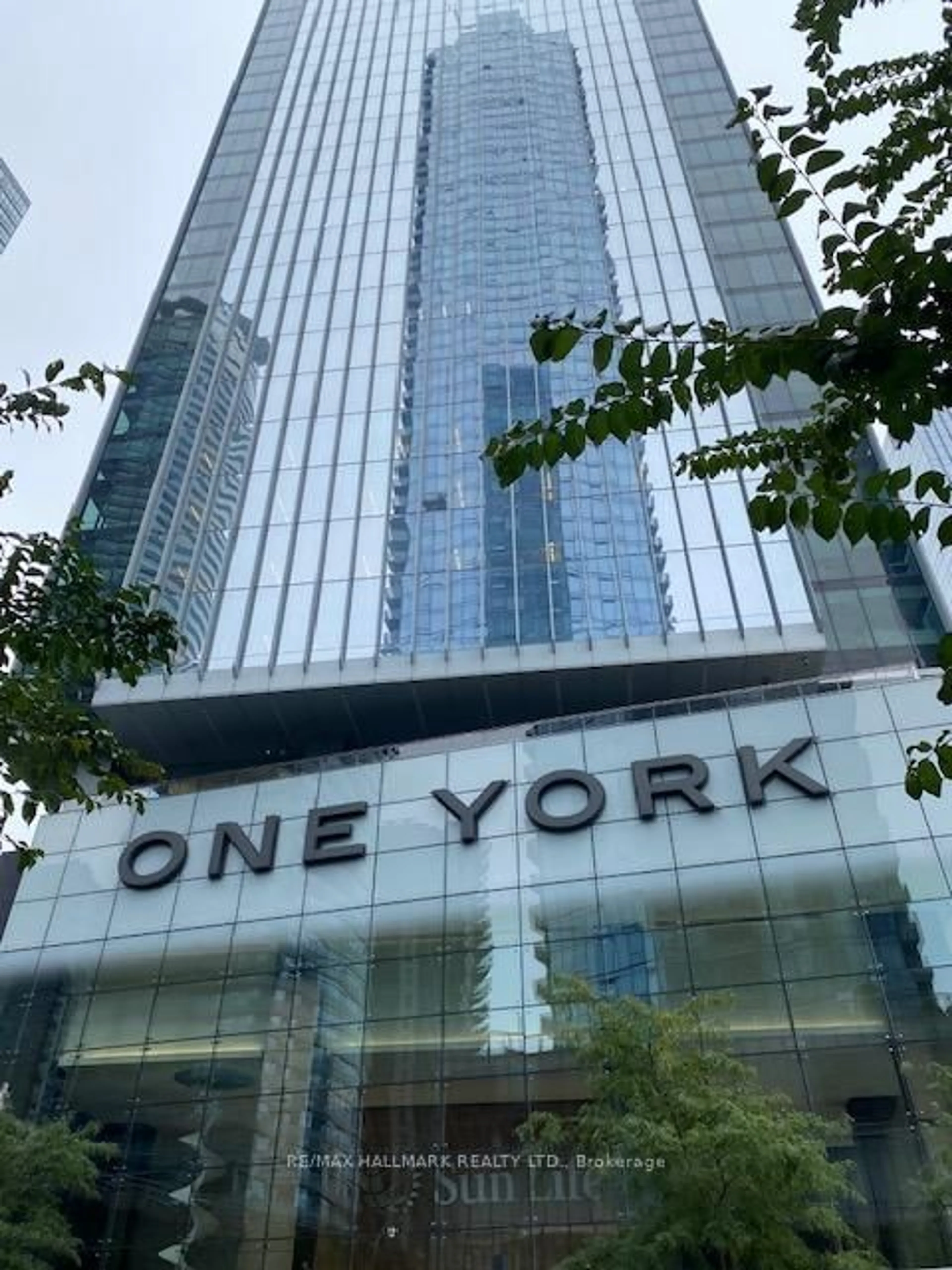 Unknown for 10 York St #1905, Toronto Ontario M5J 0E1