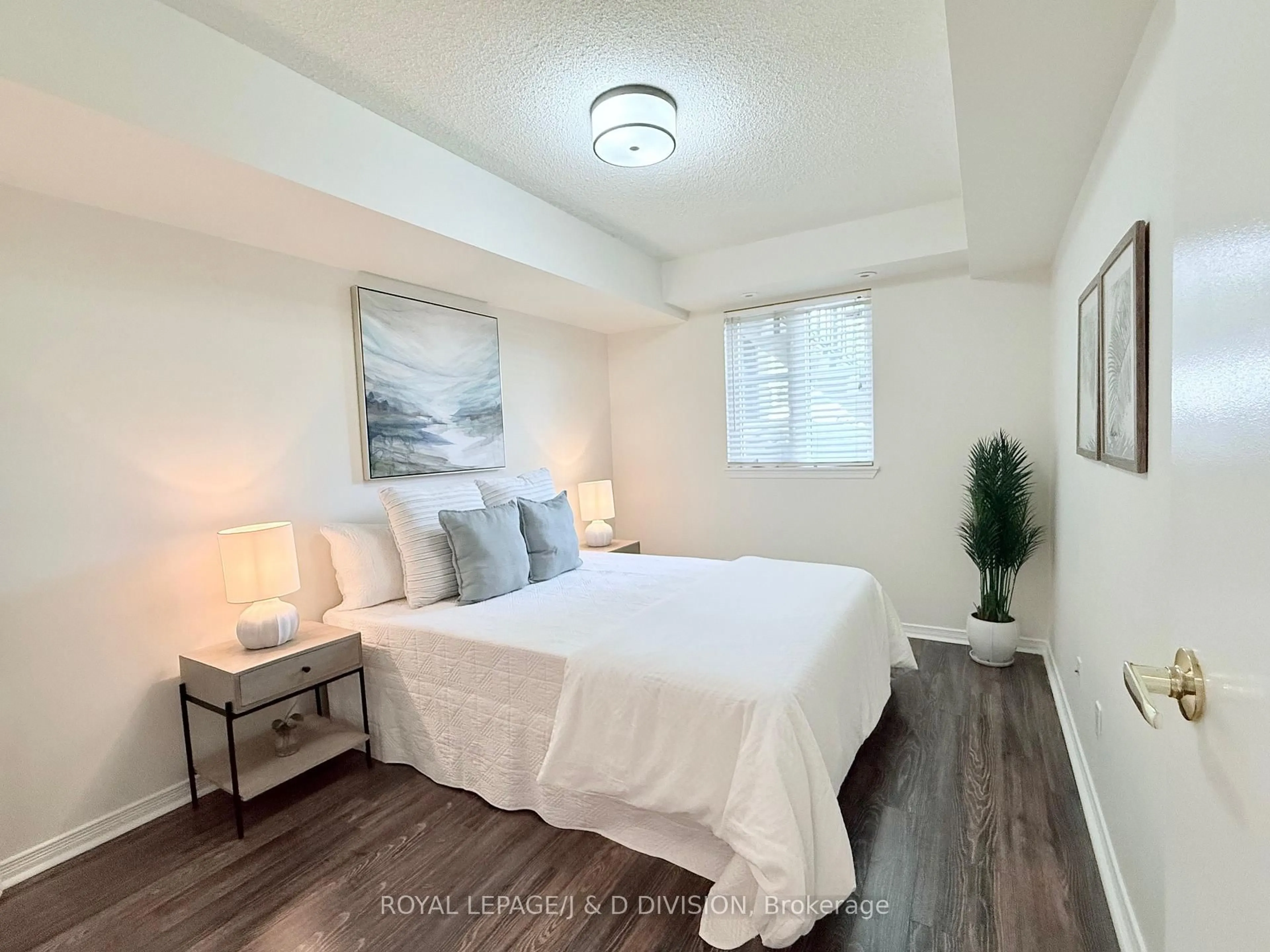 Bedroom with bed, unknown for 34 Western Battery Rd #402, Toronto Ontario M6K 3N9