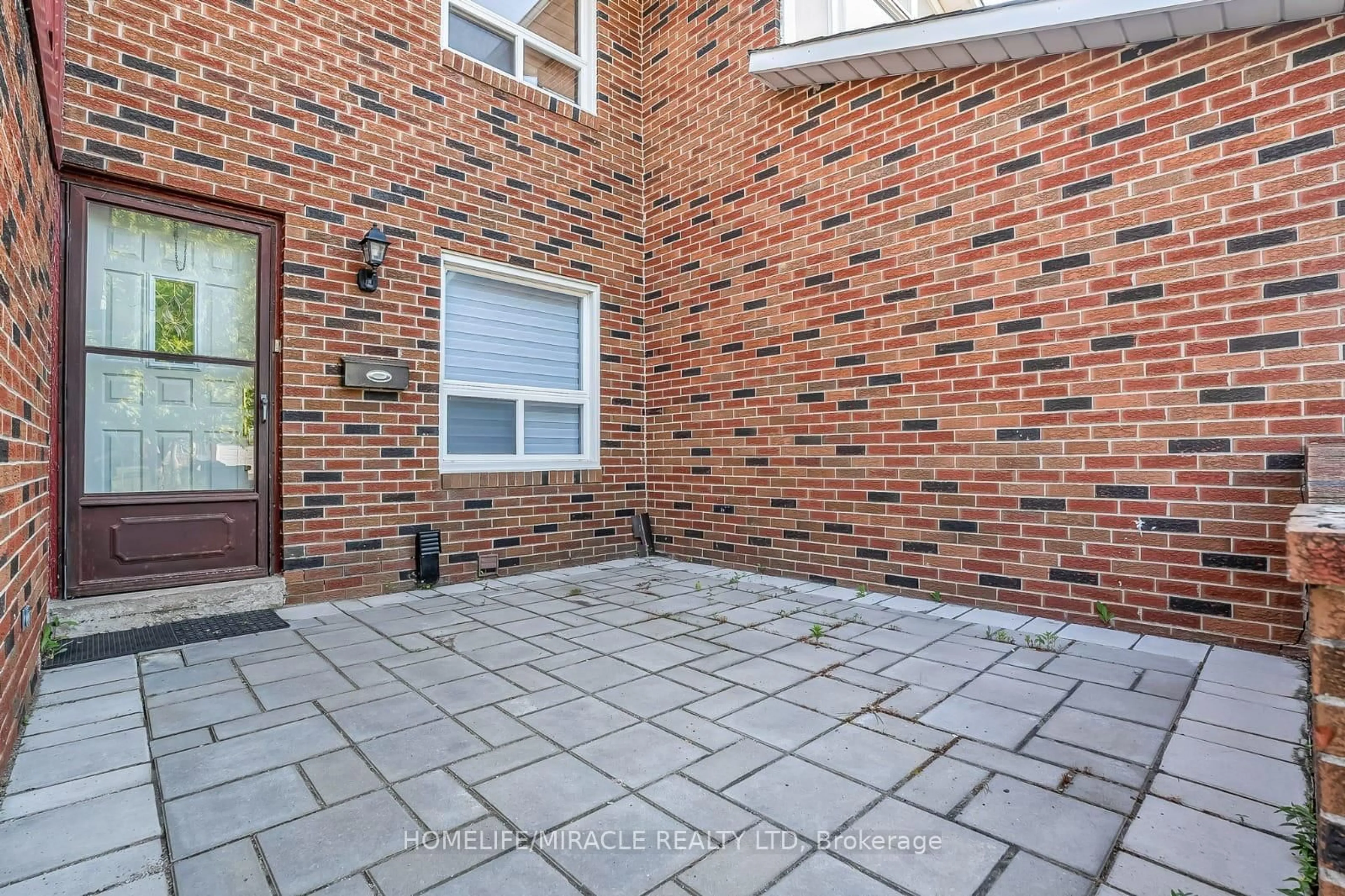 Unknown for 102 Micmac Cres, Toronto Ontario M2H 2K2
