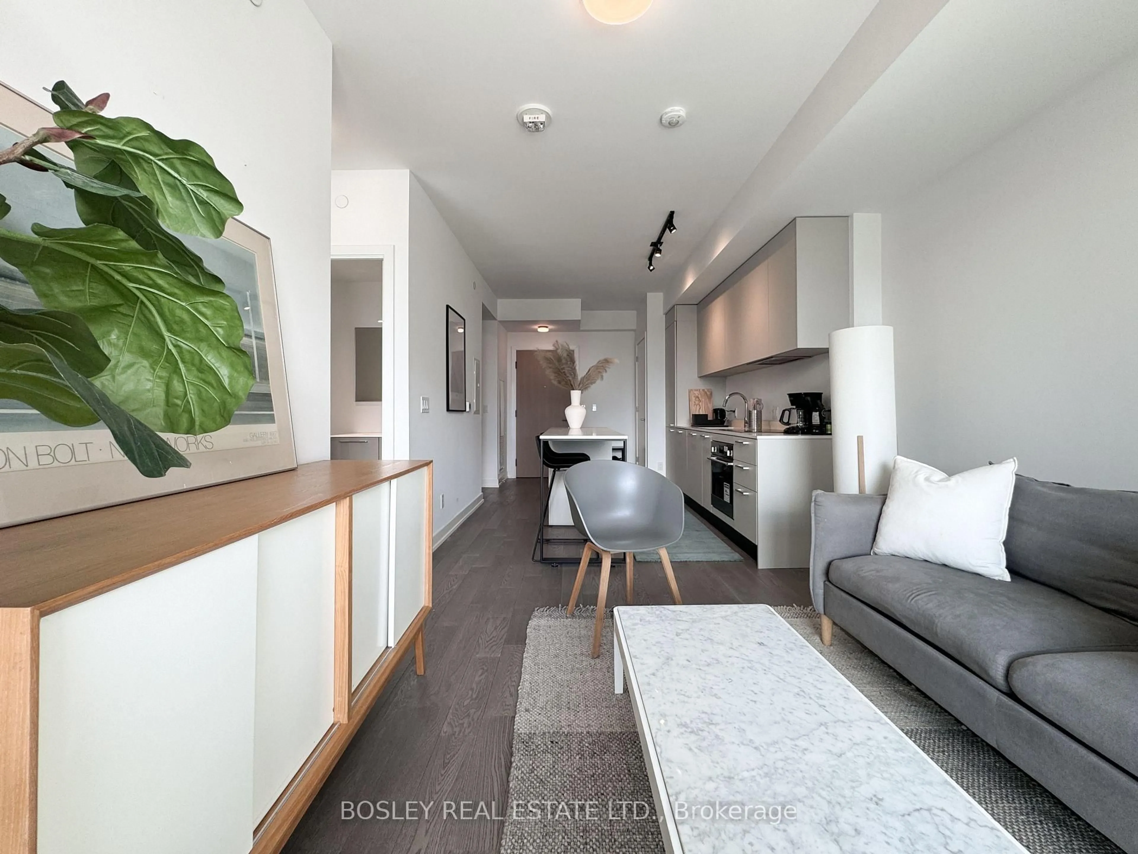 Unknown for 200 Sudbury St #602, Toronto Ontario M6J 0H1