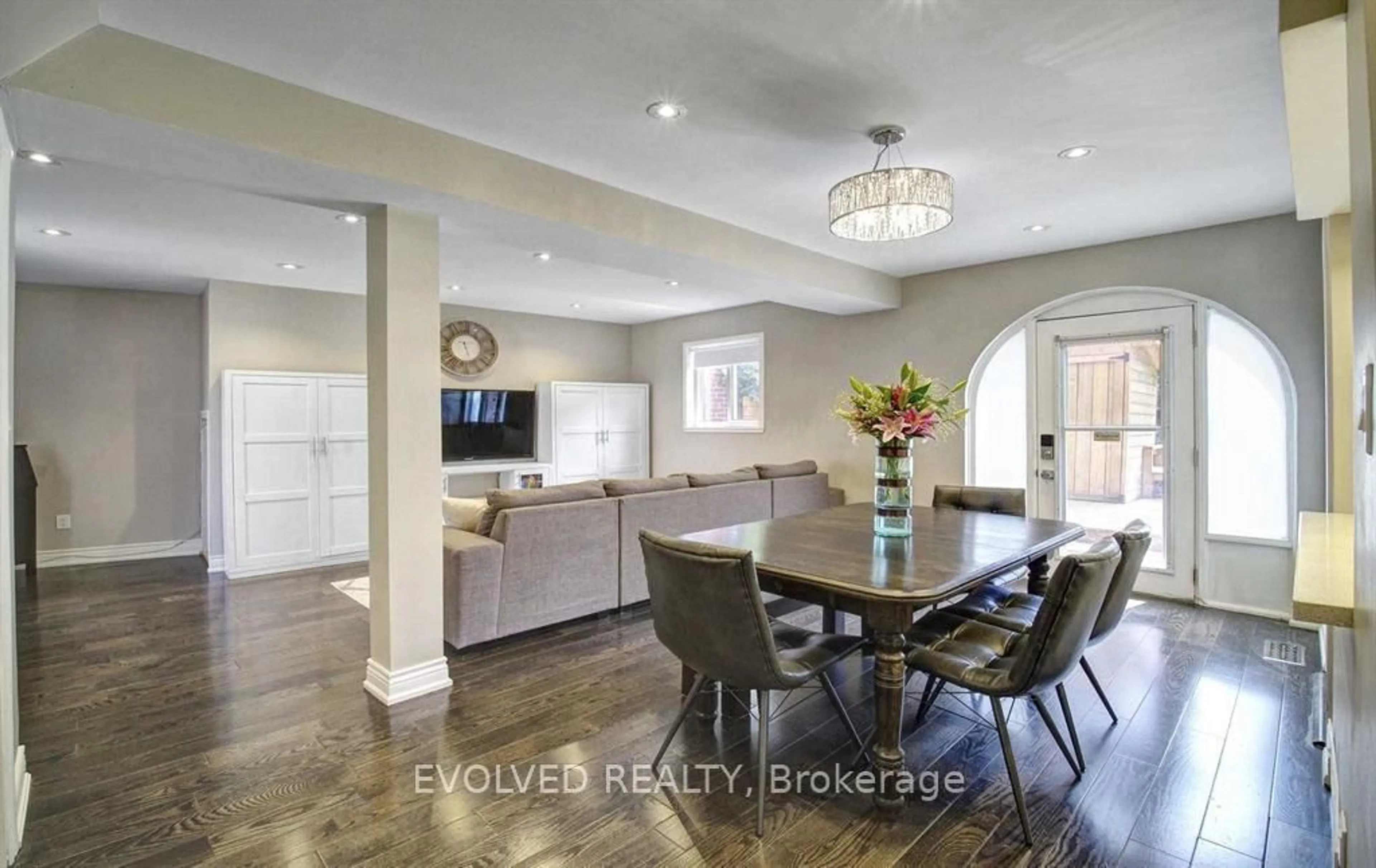 Unknown for 15 Esterbrooke Ave #132, Toronto Ontario M2J 2C5