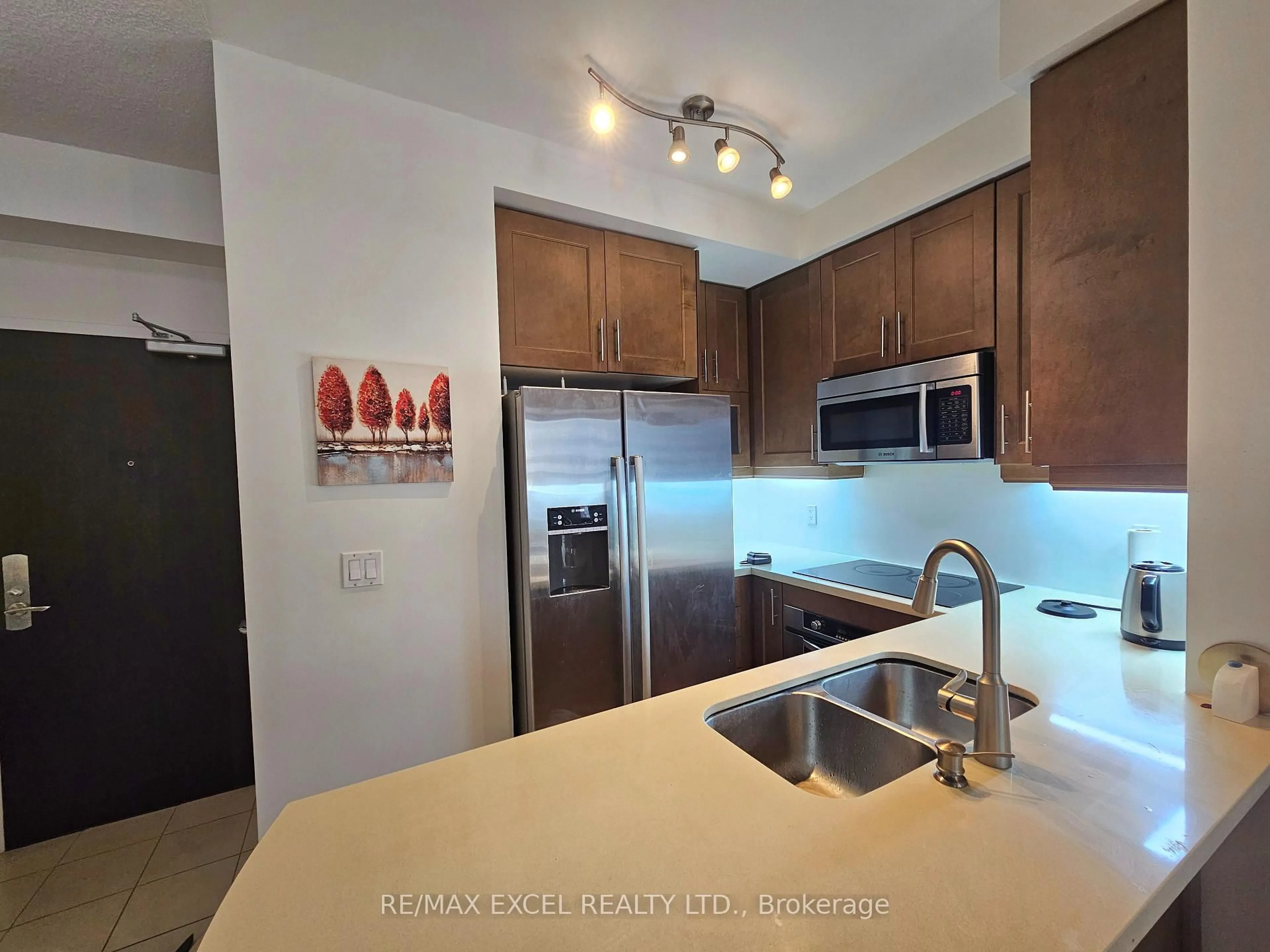 Standard kitchen, unknown for 35 Balmuto St #1205, Toronto Ontario M4Y 0A3