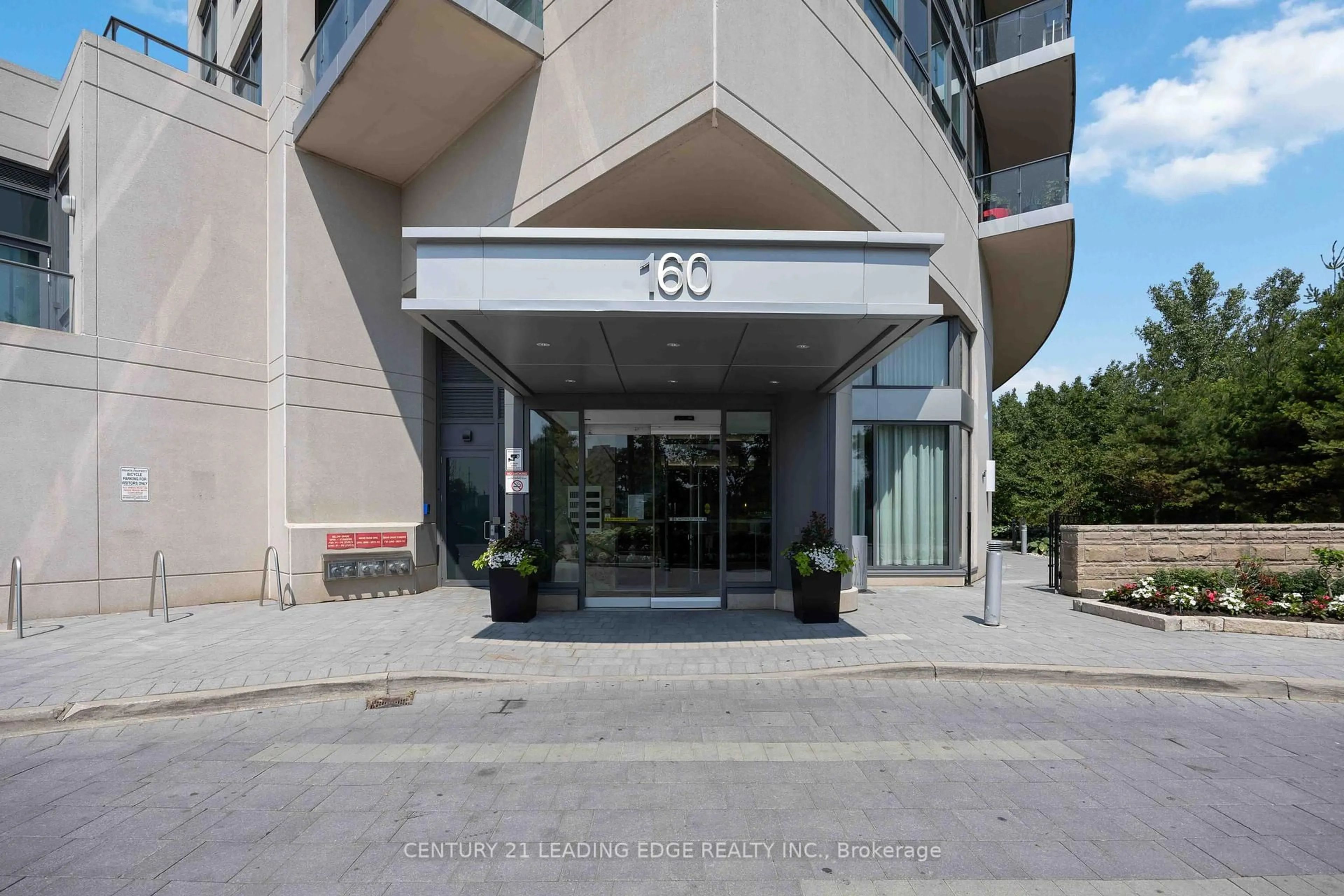 Indoor foyer for 160 Vanderhoof Ave #1515, Toronto Ontario M4G 0B7