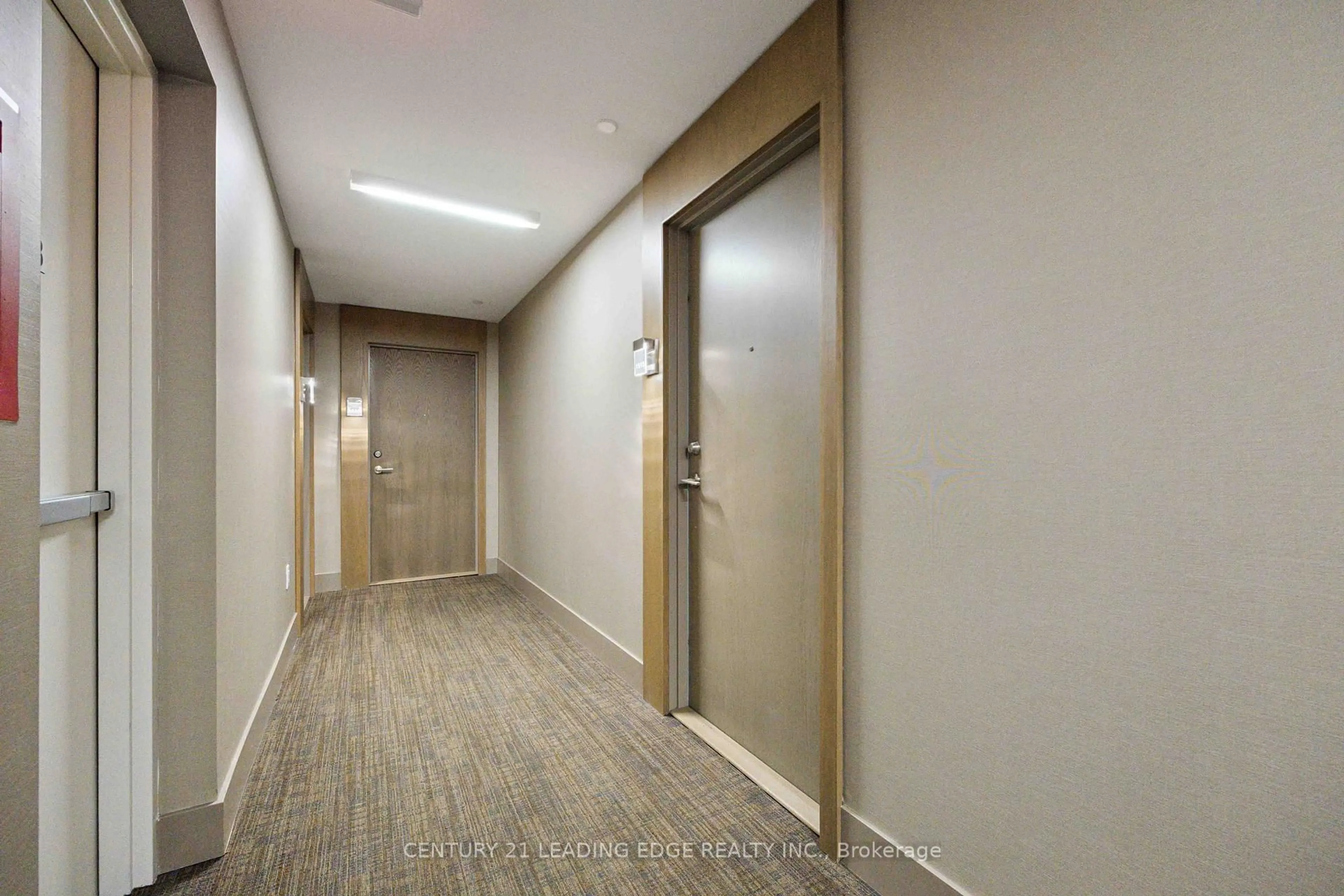 Indoor foyer for 160 Vanderhoof Ave #1515, Toronto Ontario M4G 0B7
